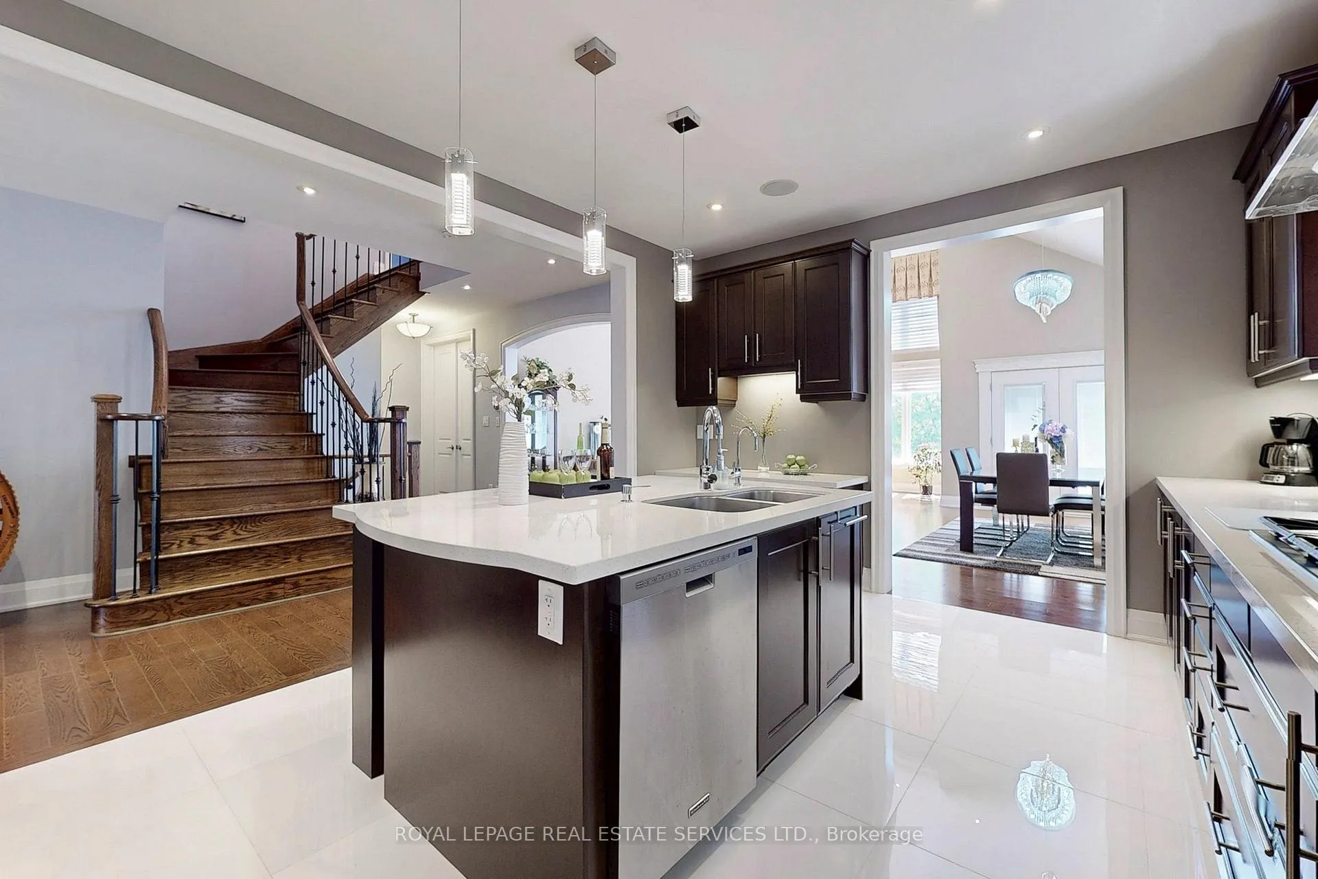 Photo 22 of 149 Coastline Drive, Brampton, Bram West — HOMEH