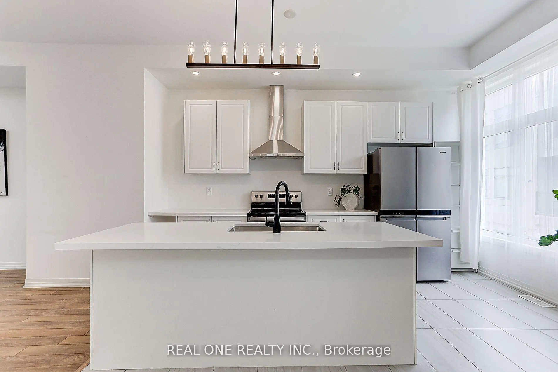 Photo 6 of 129 Markland Street W, Markham, Cachet — HOMEH