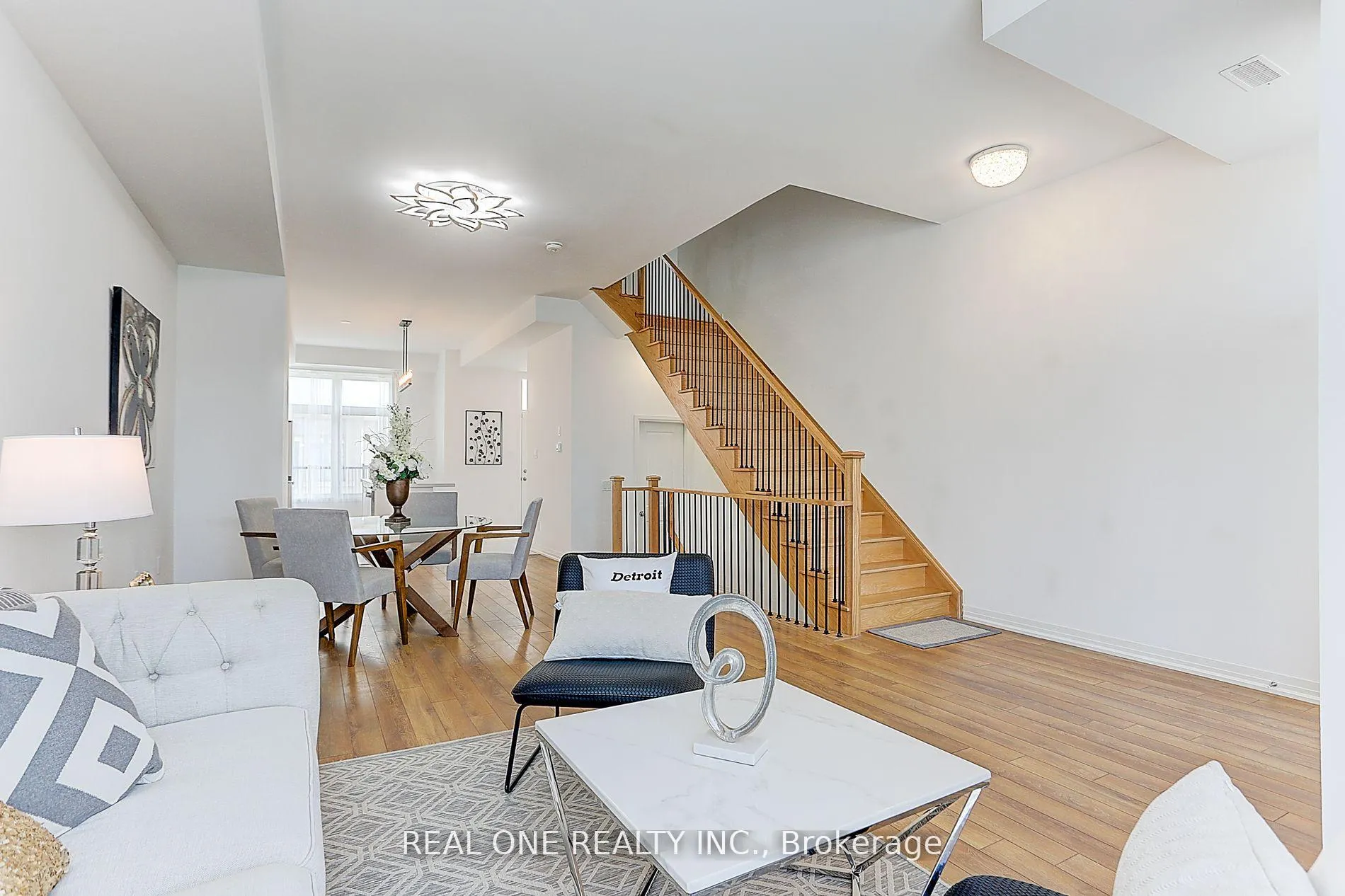 Photo 16 of 129 Markland Street W, Markham, Cachet — HOMEH