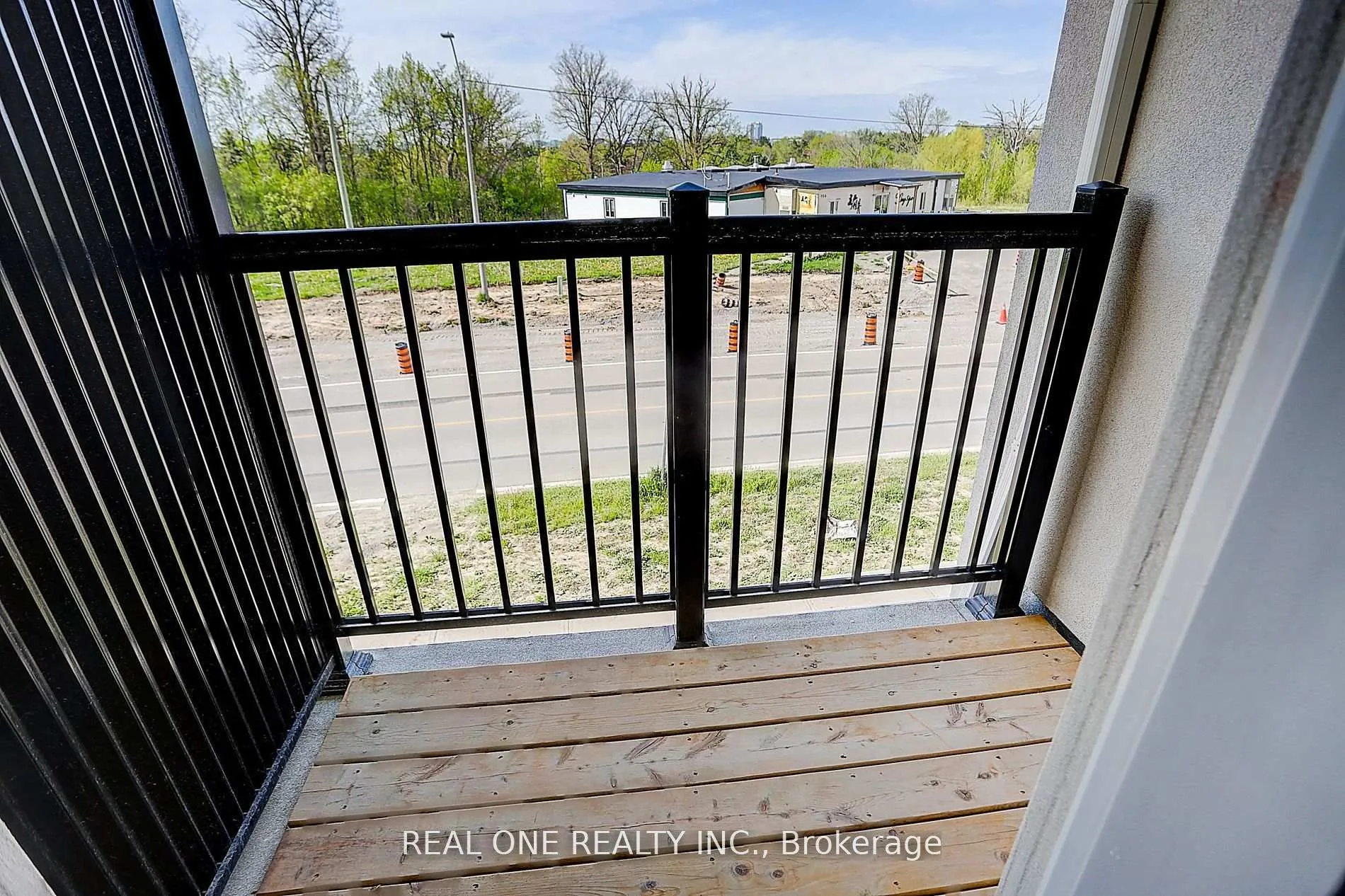 Photo 25 of 129 Markland Street W, Markham, Cachet — HOMEH