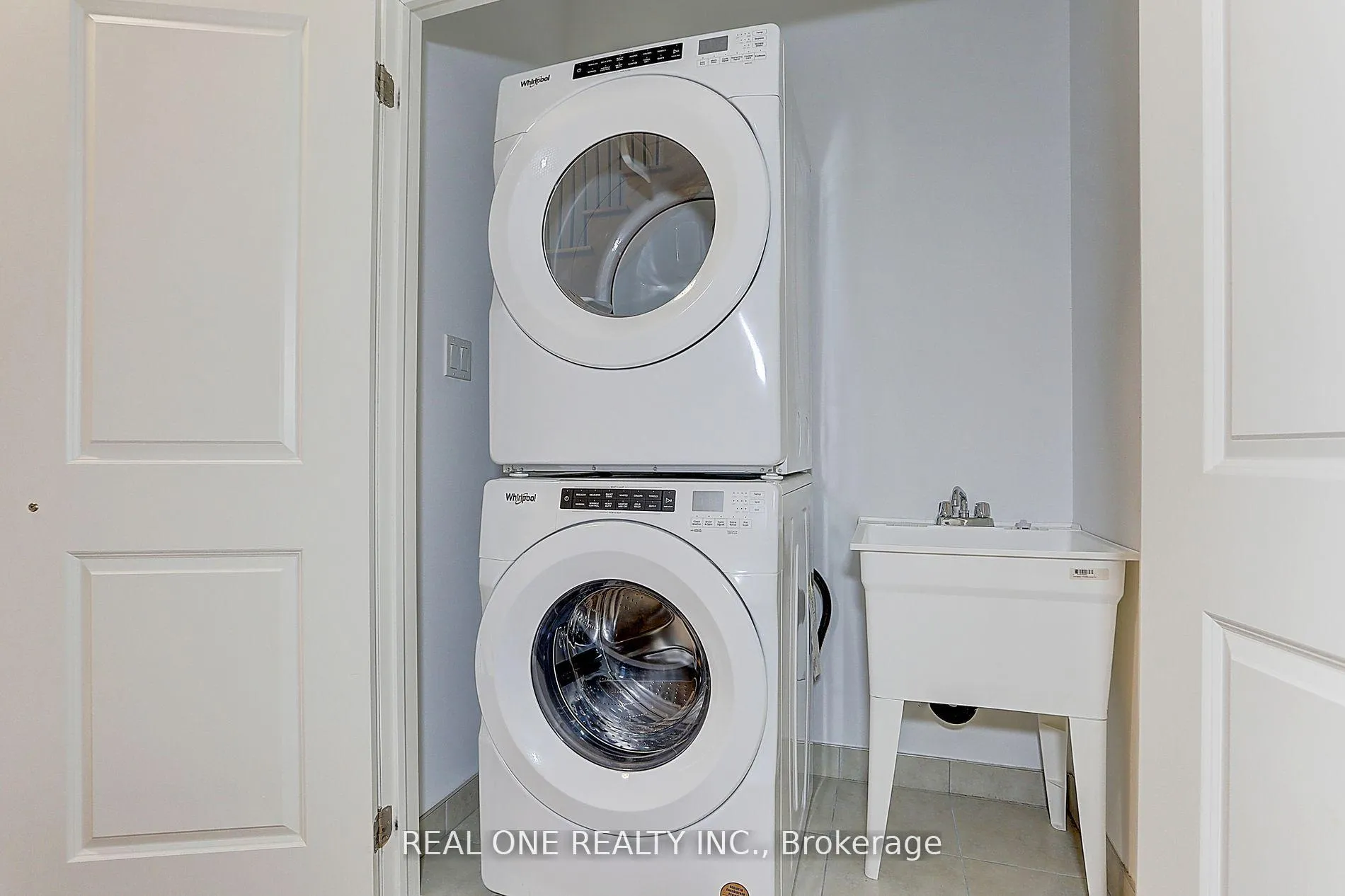 Photo 26 of 129 Markland Street W, Markham, Cachet — HOMEH