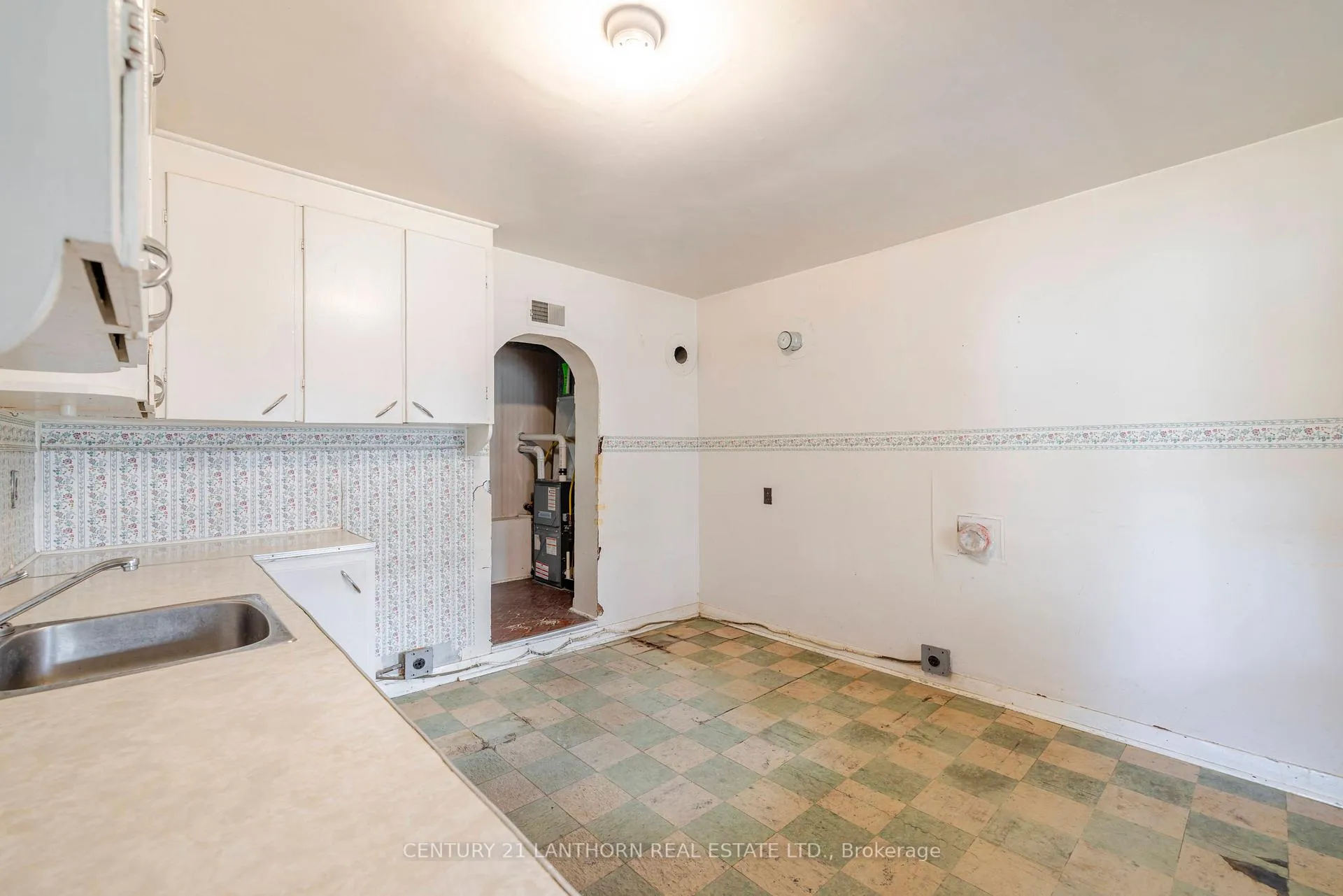 Photo 11 of 75 West Street, Quinte West, Trenton Ward — HOMEH