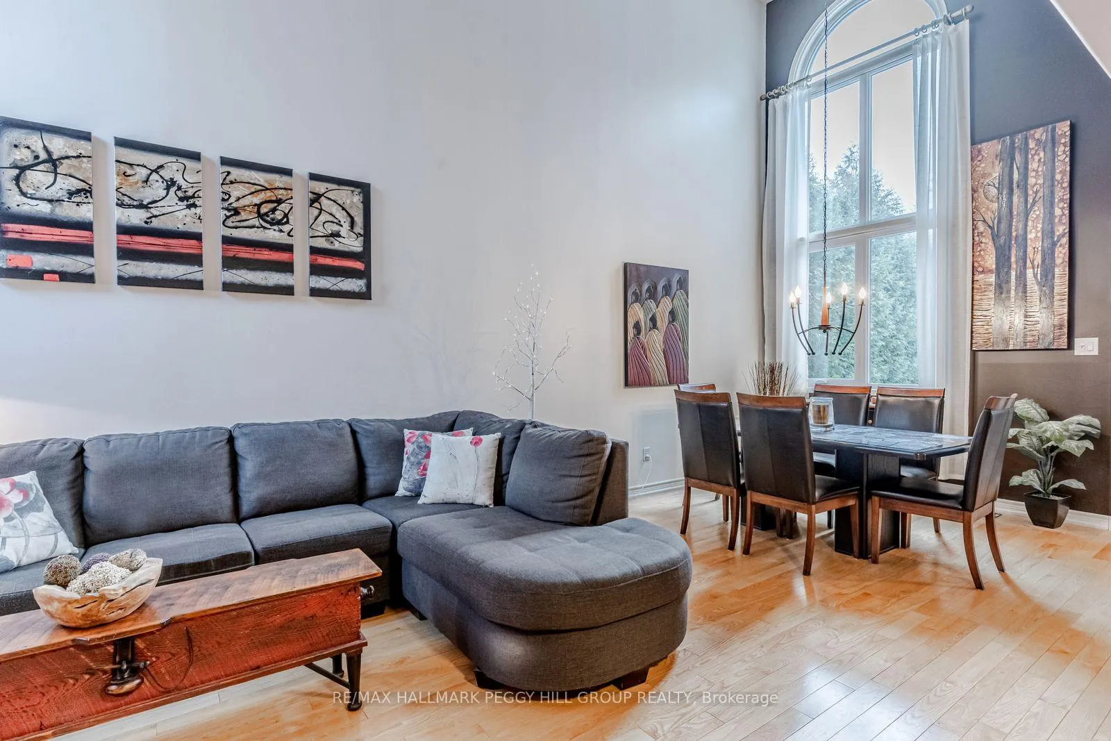 Photo 4 of 15 Charing Crescent, Aurora, Aurora Highlands — HOMEH
