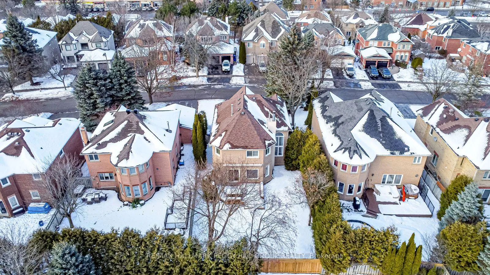 Photo 26 of 15 Charing Crescent, Aurora, Aurora Highlands — HOMEH