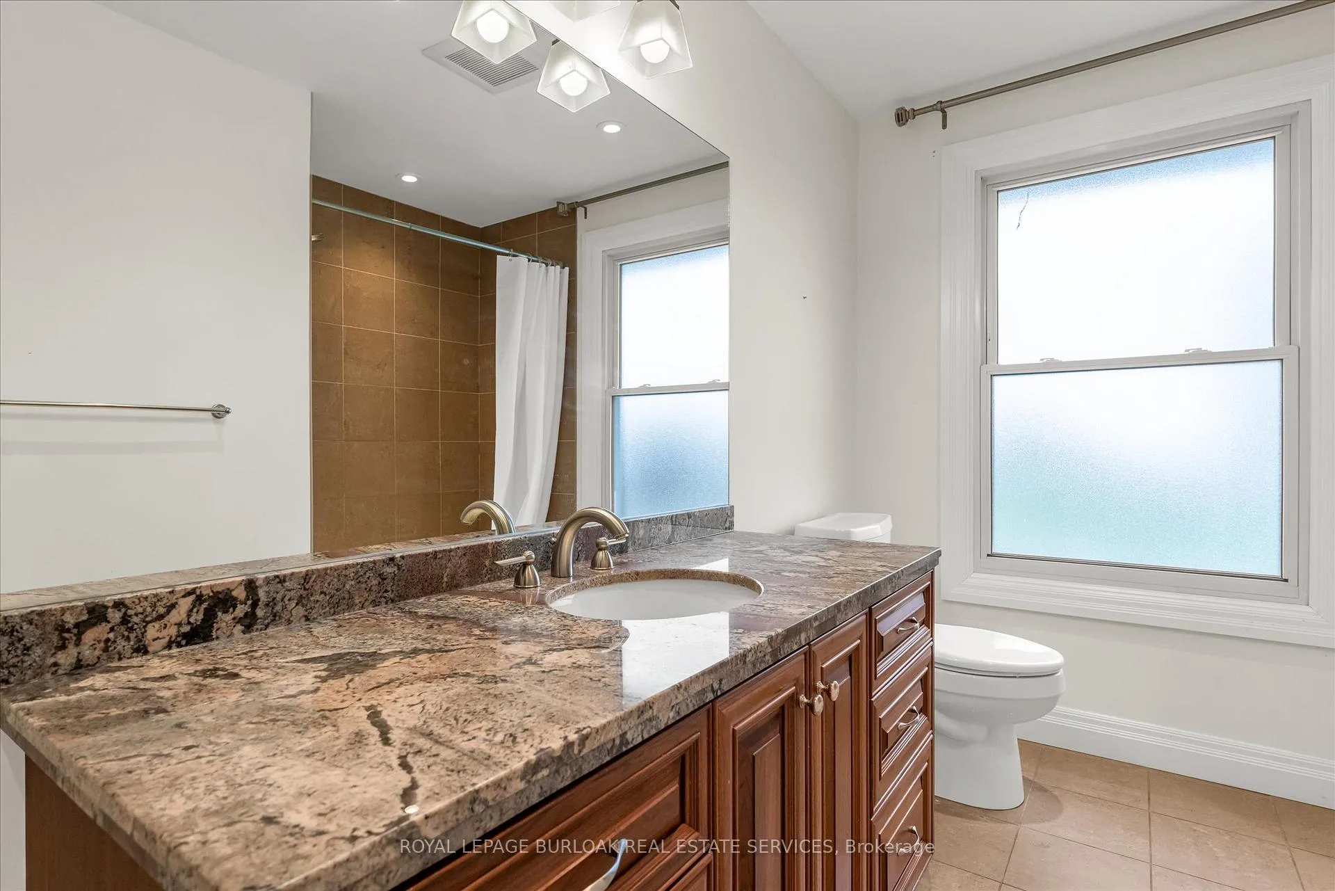 Photo 12 of 337 Highway 52 N, Hamilton, Ancaster — HOMEH