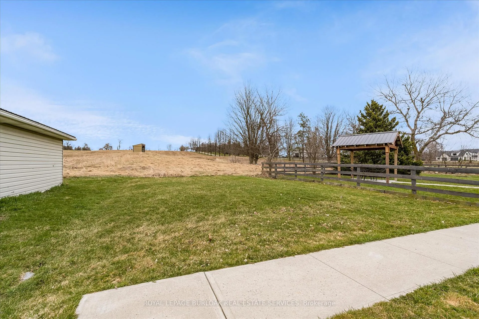 Photo 34 of 337 Highway 52 N, Hamilton, Ancaster — HOMEH
