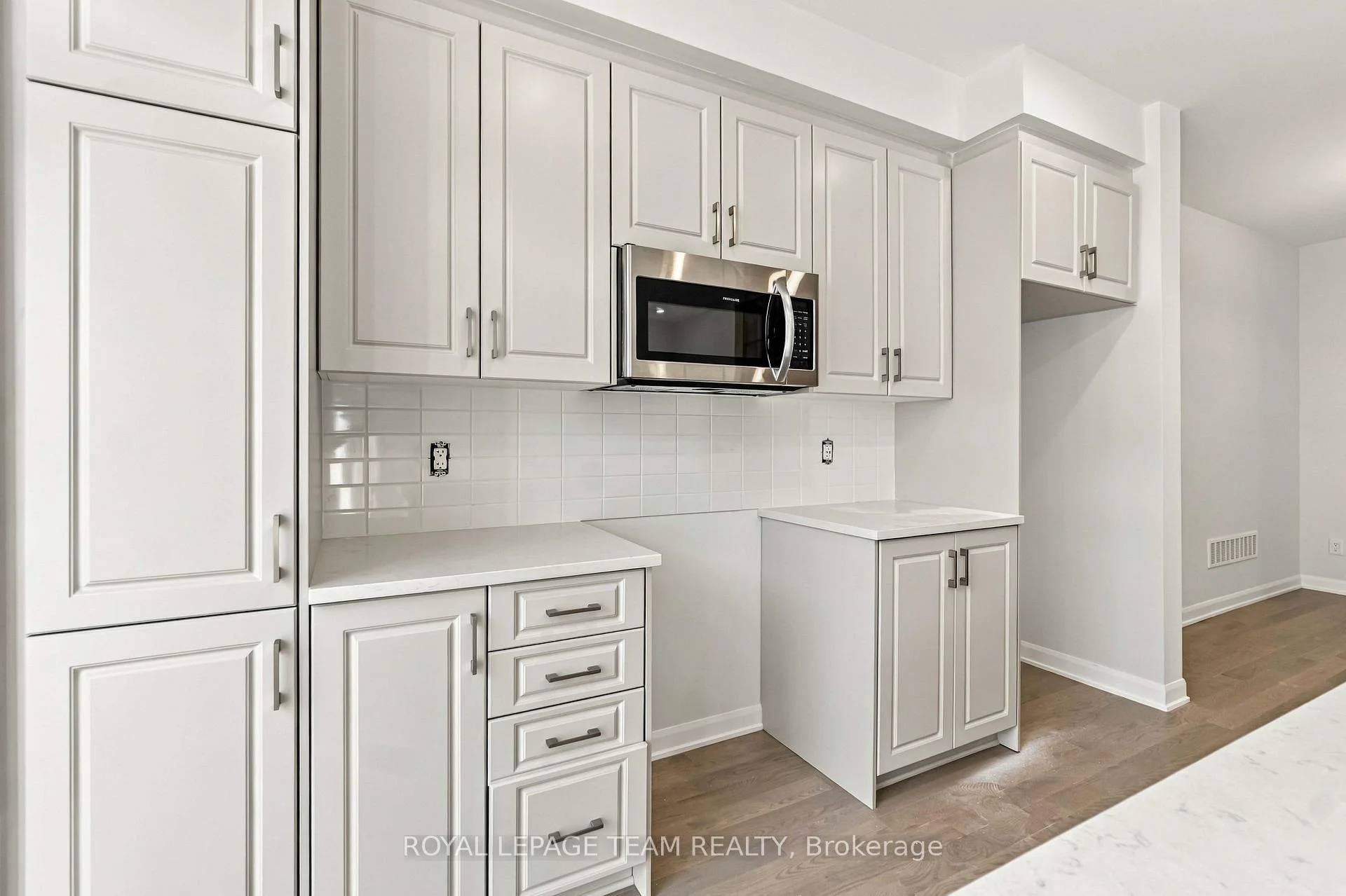 Photo 17 of 845 Fairline Row, Ottawa, Kanata - Emerald Meadows/Trailwest — HOMEH