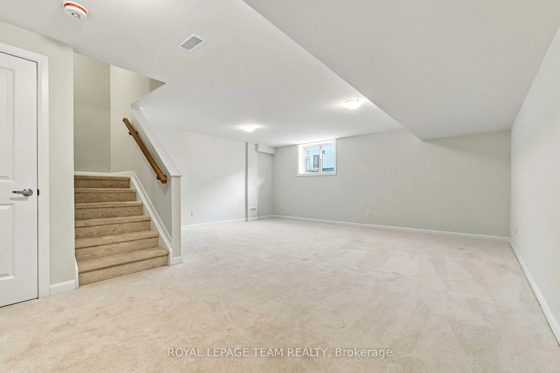 Photo 32 of 845 Fairline Row, Ottawa, Kanata - Emerald Meadows/Trailwest — HOMEH