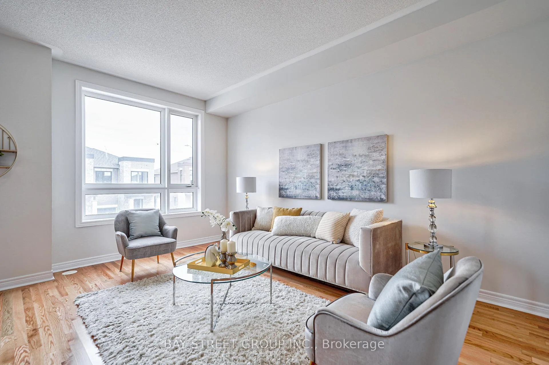 Photo 12 of 153 Mumbai Drive, Markham, Middlefield — HOMEH