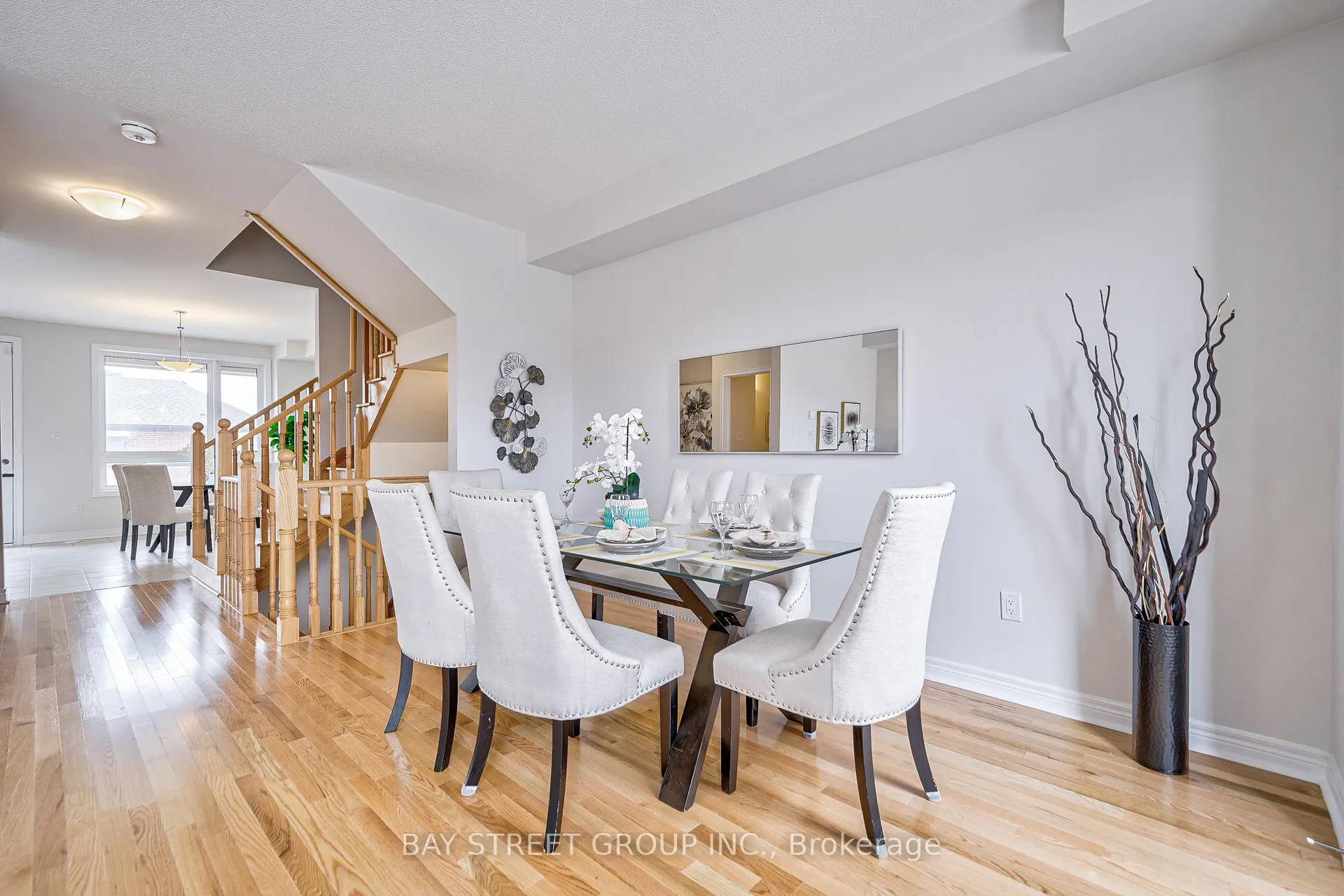 Photo 17 of 153 Mumbai Drive, Markham, Middlefield — HOMEH