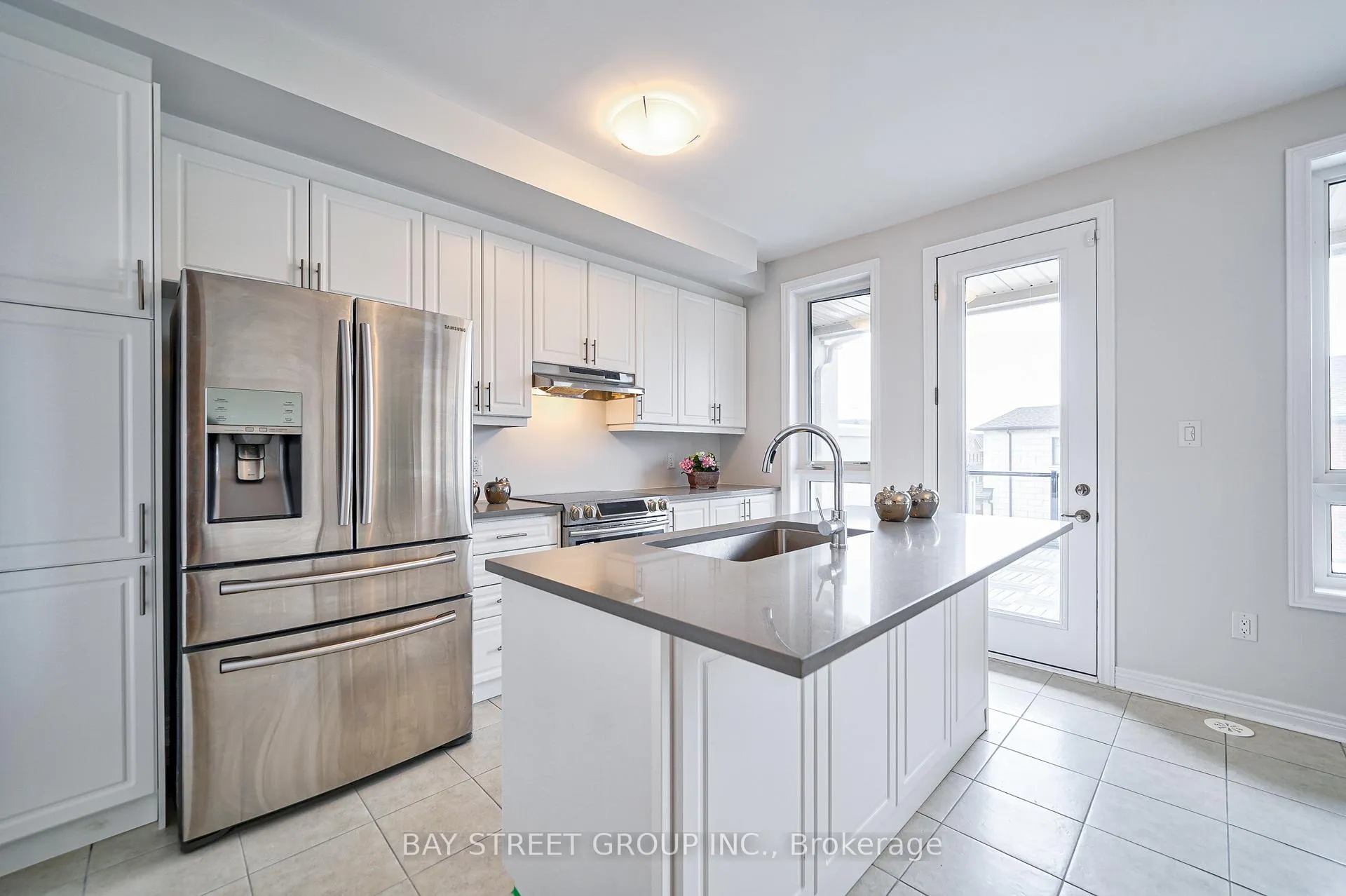 Photo 21 of 153 Mumbai Drive, Markham, Middlefield — HOMEH