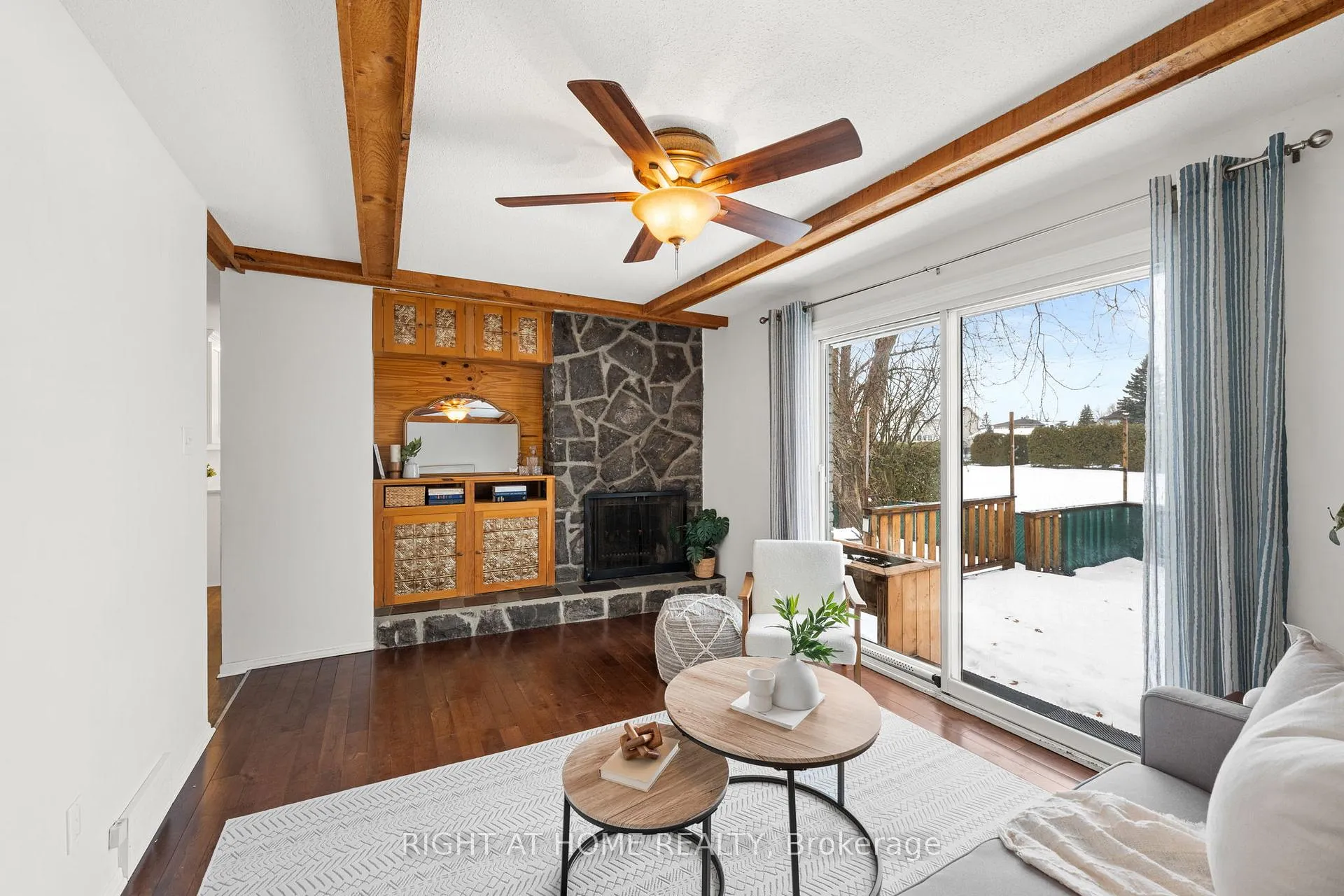 Photo 18 of 9 Aurora Crescent, Ottawa, Manordale — HOMEH