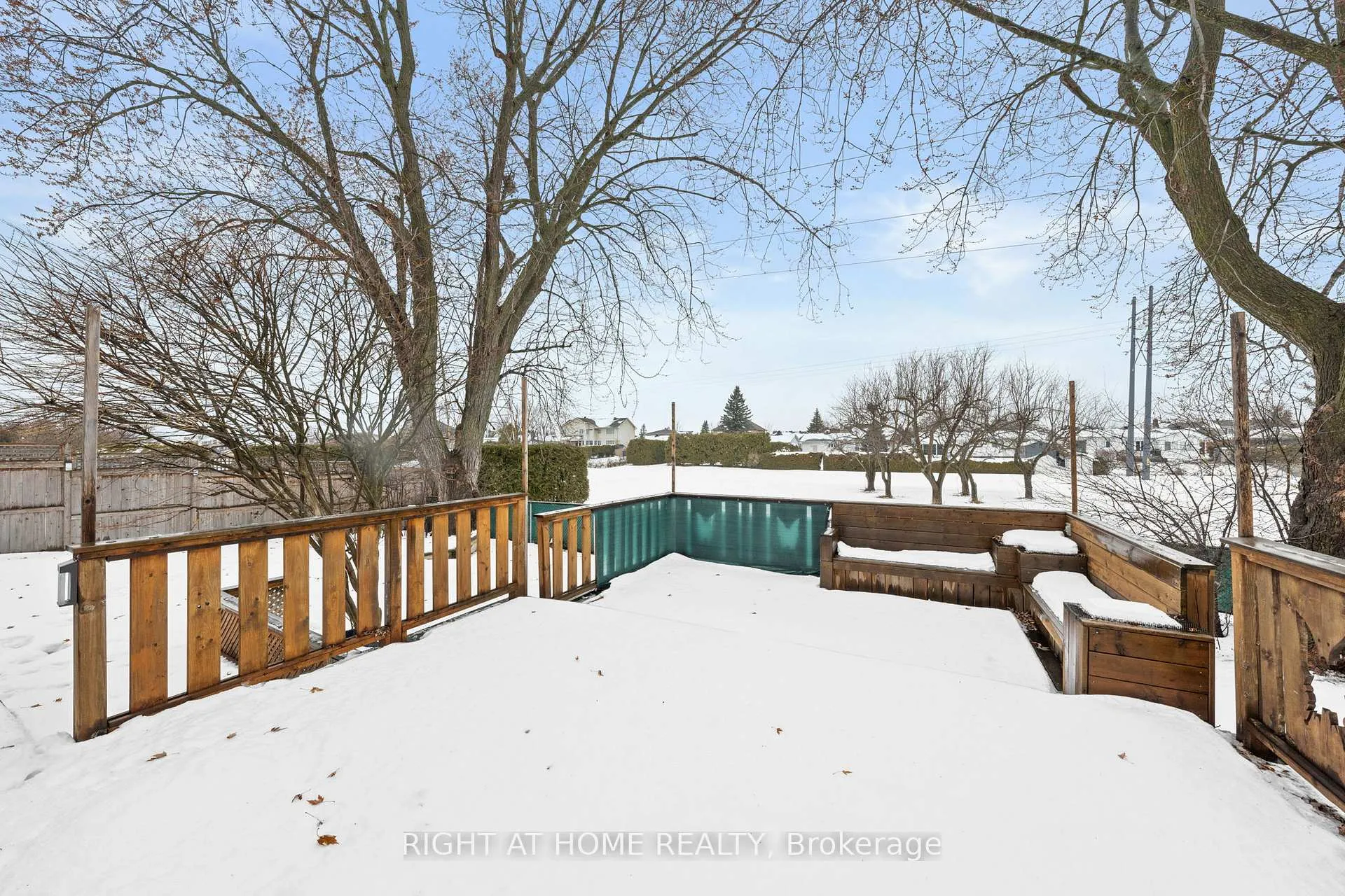 Photo 30 of 9 Aurora Crescent, Ottawa, Manordale — HOMEH