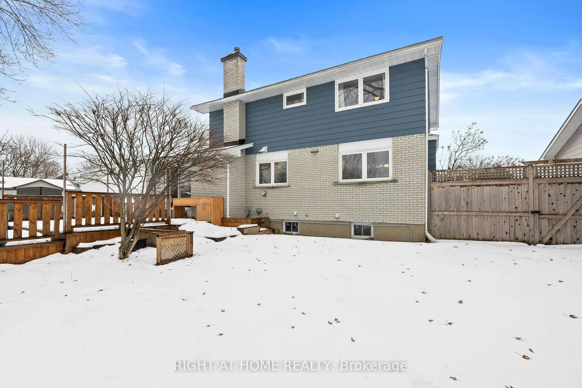Photo 33 of 9 Aurora Crescent, Ottawa, Manordale — HOMEH