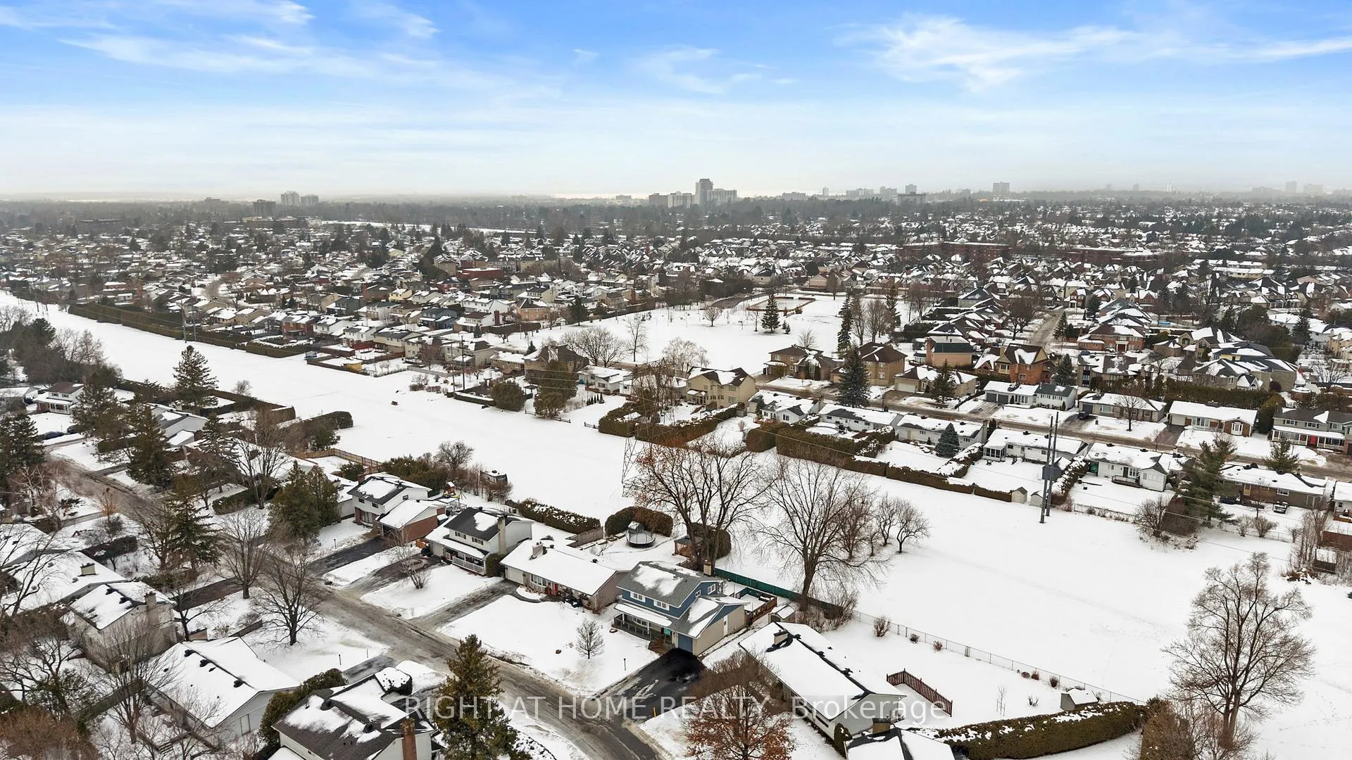 Photo 36 of 9 Aurora Crescent, Ottawa, Manordale — HOMEH