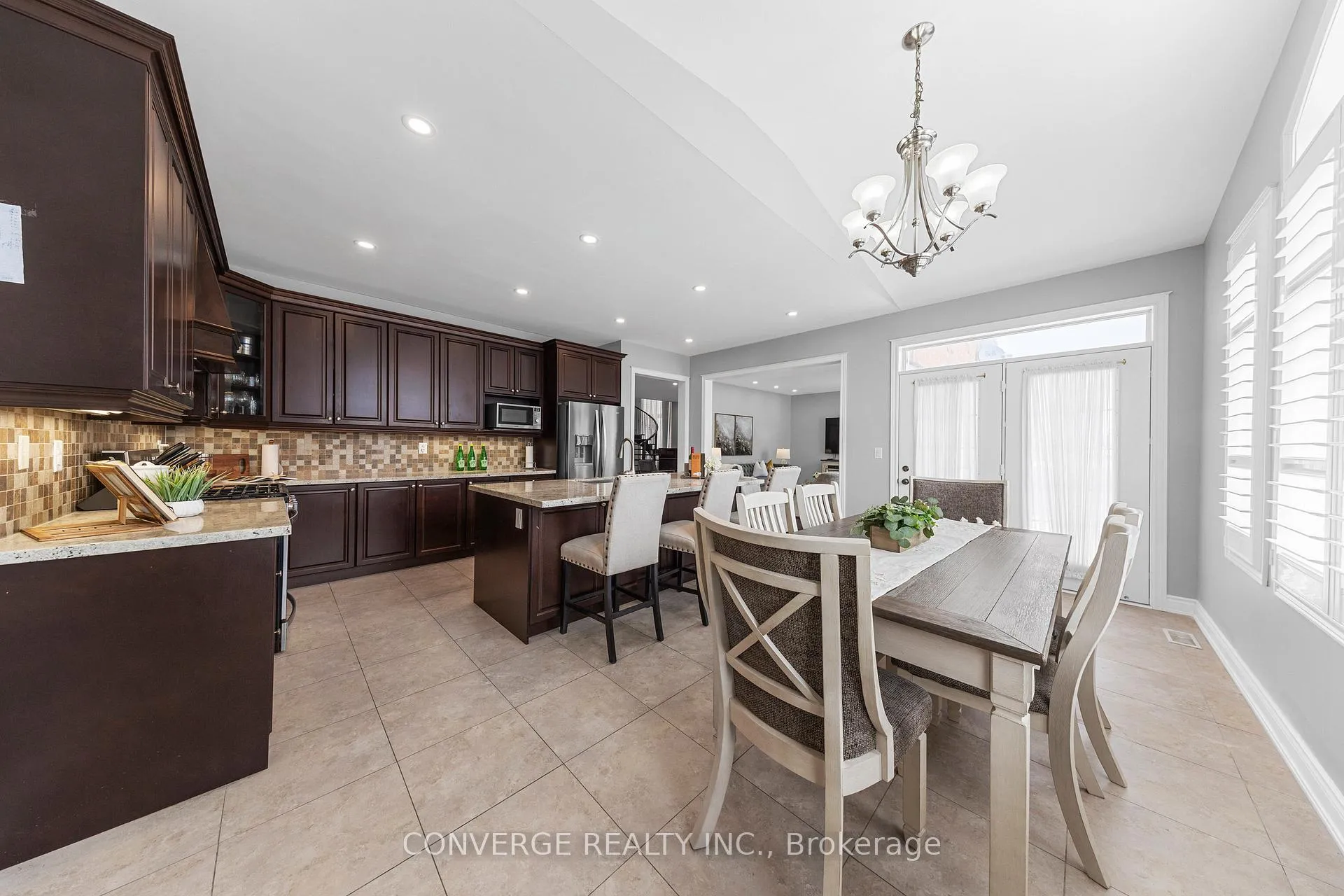 Photo 11 of 9 Islington Drive, Brampton, Brampton East — HOMEH