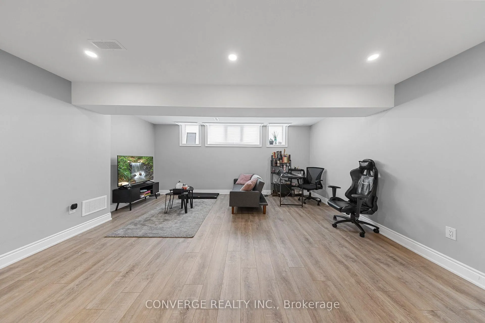 Photo 36 of 9 Islington Drive, Brampton, Brampton East — HOMEH