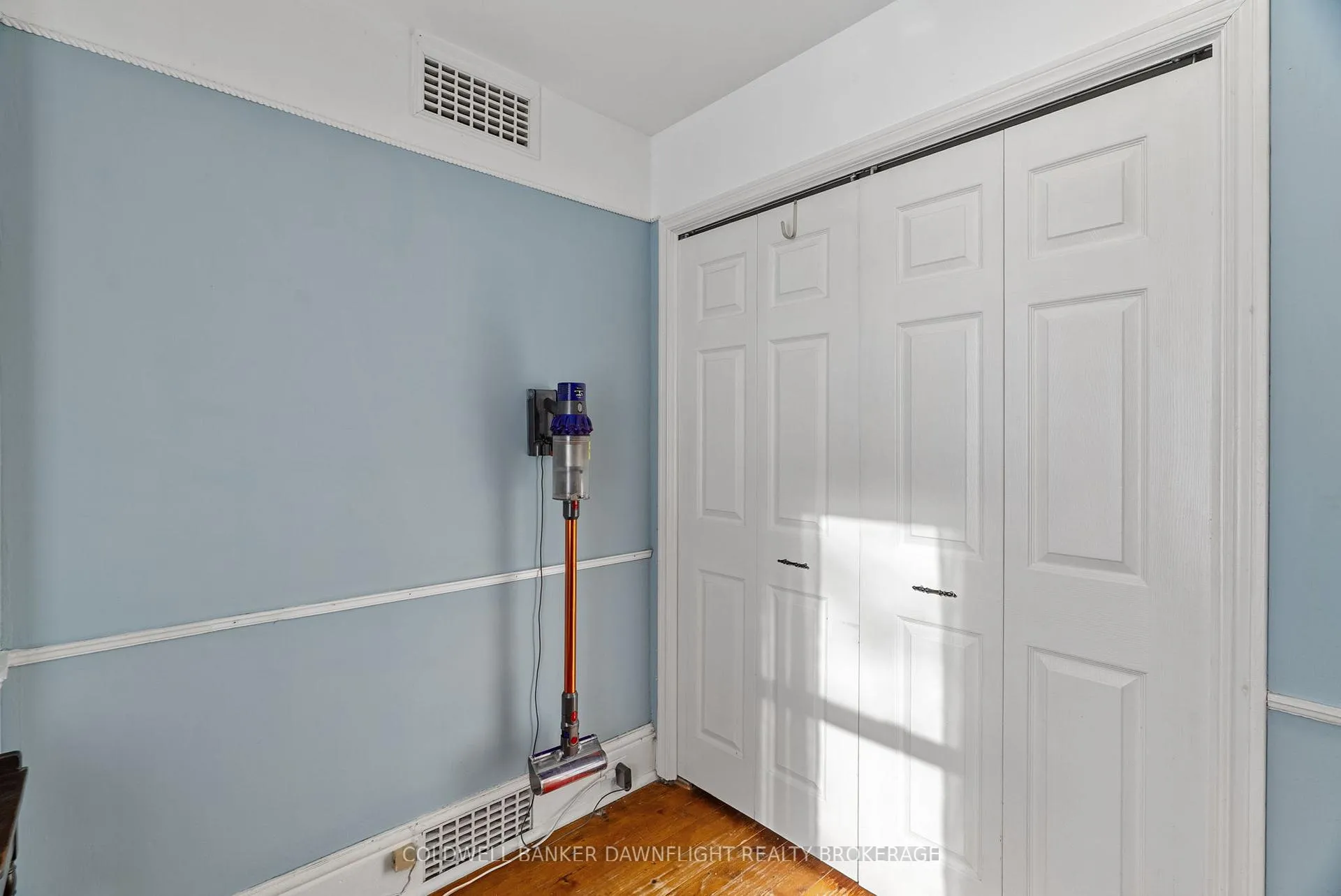 Photo 12 of 69818 London Road, South Huron, Usborne — HOMEH