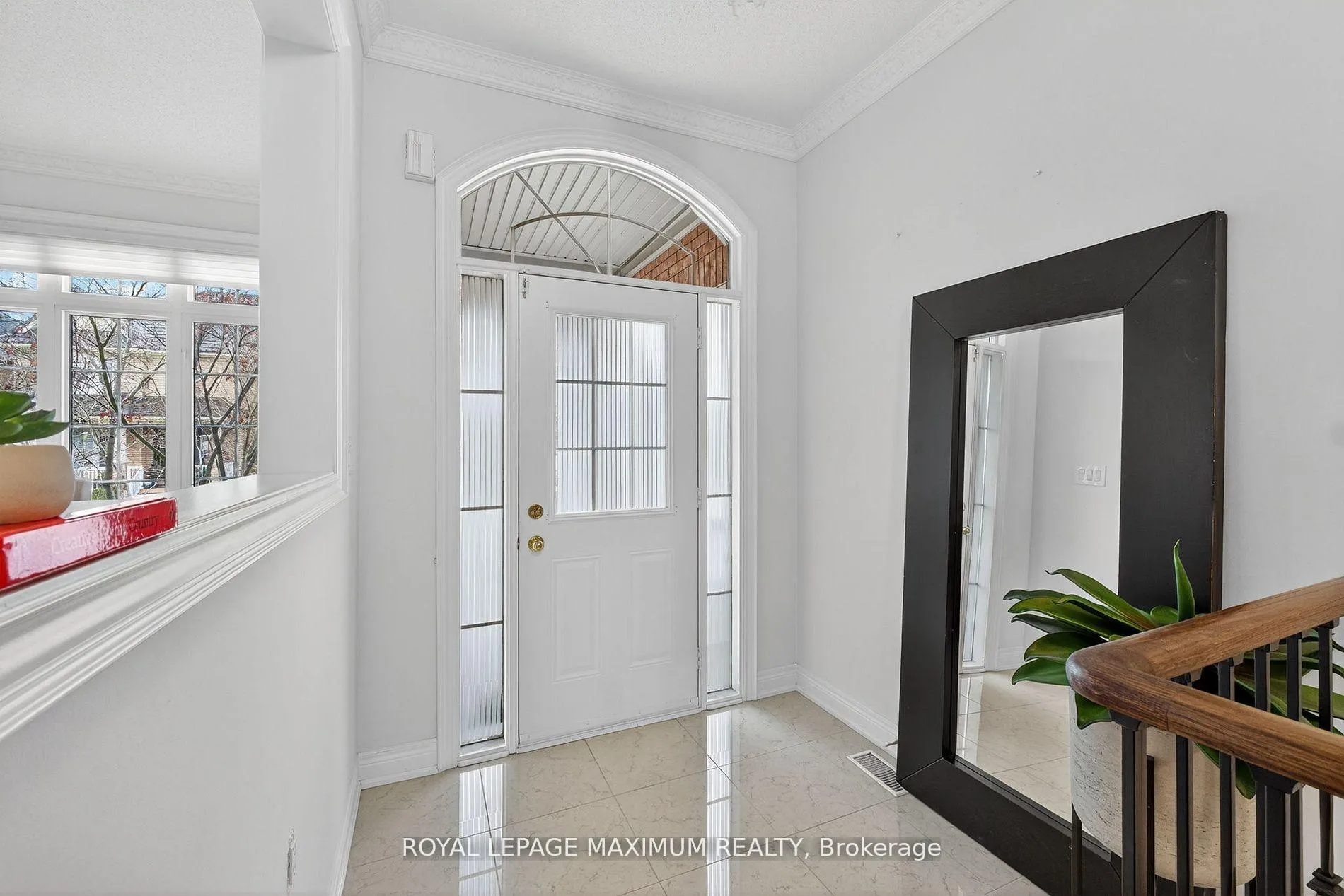 Photo 2 of 27 Acqua Drive, Vaughan, Vellore Village — HOMEH
