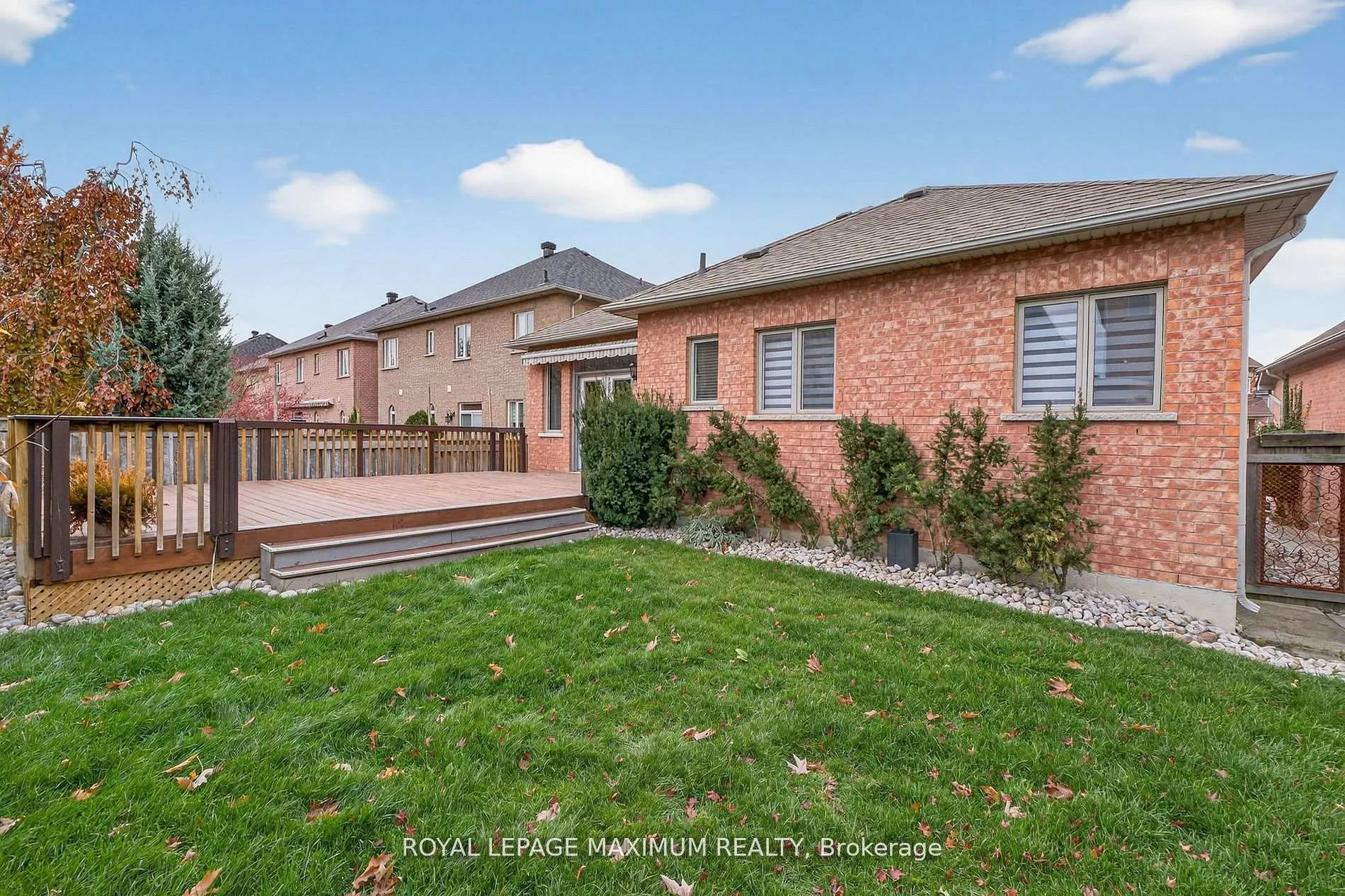 Photo 28 of 27 Acqua Drive, Vaughan, Vellore Village — HOMEH
