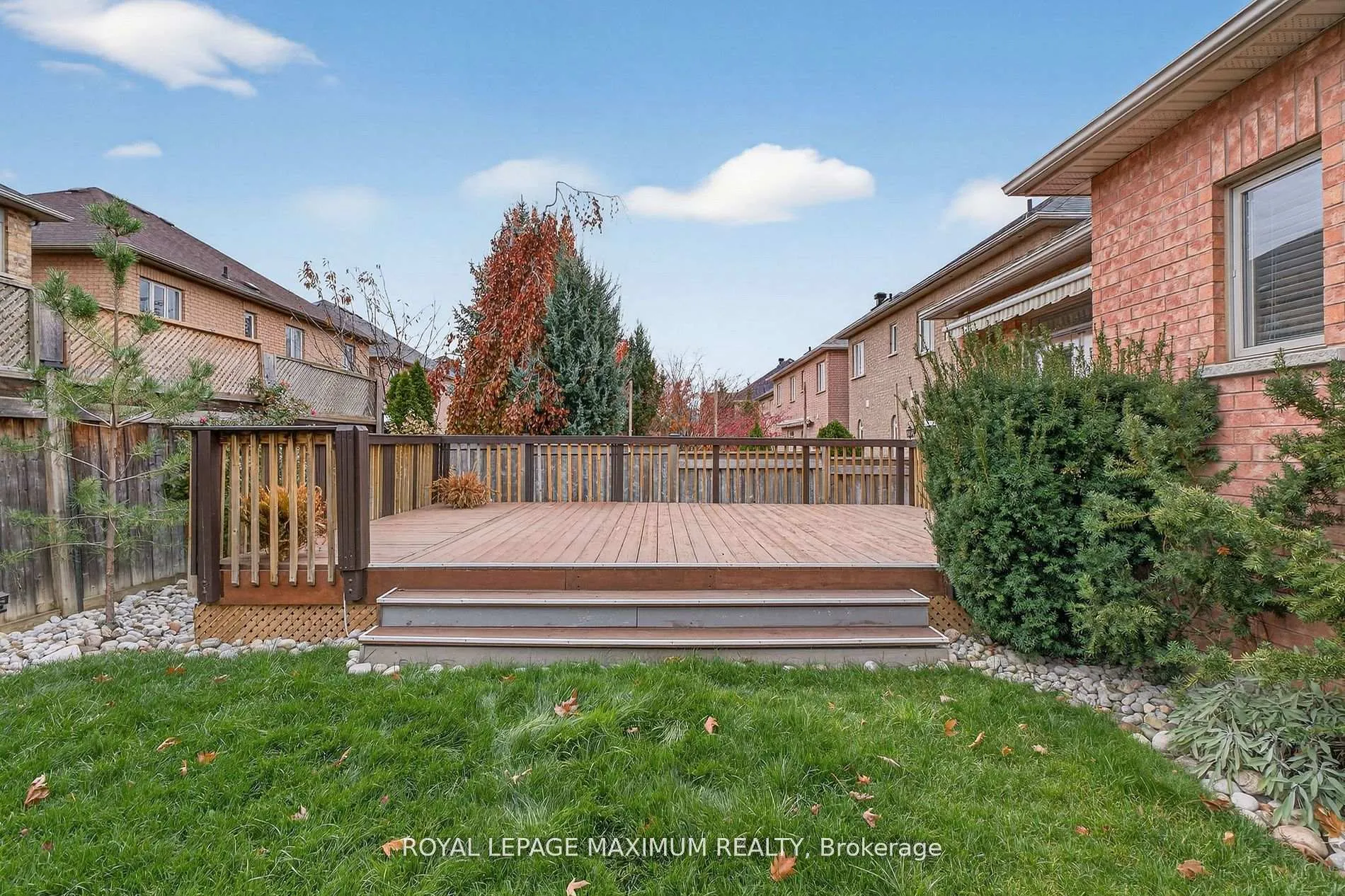 Photo 30 of 27 Acqua Drive, Vaughan, Vellore Village — HOMEH