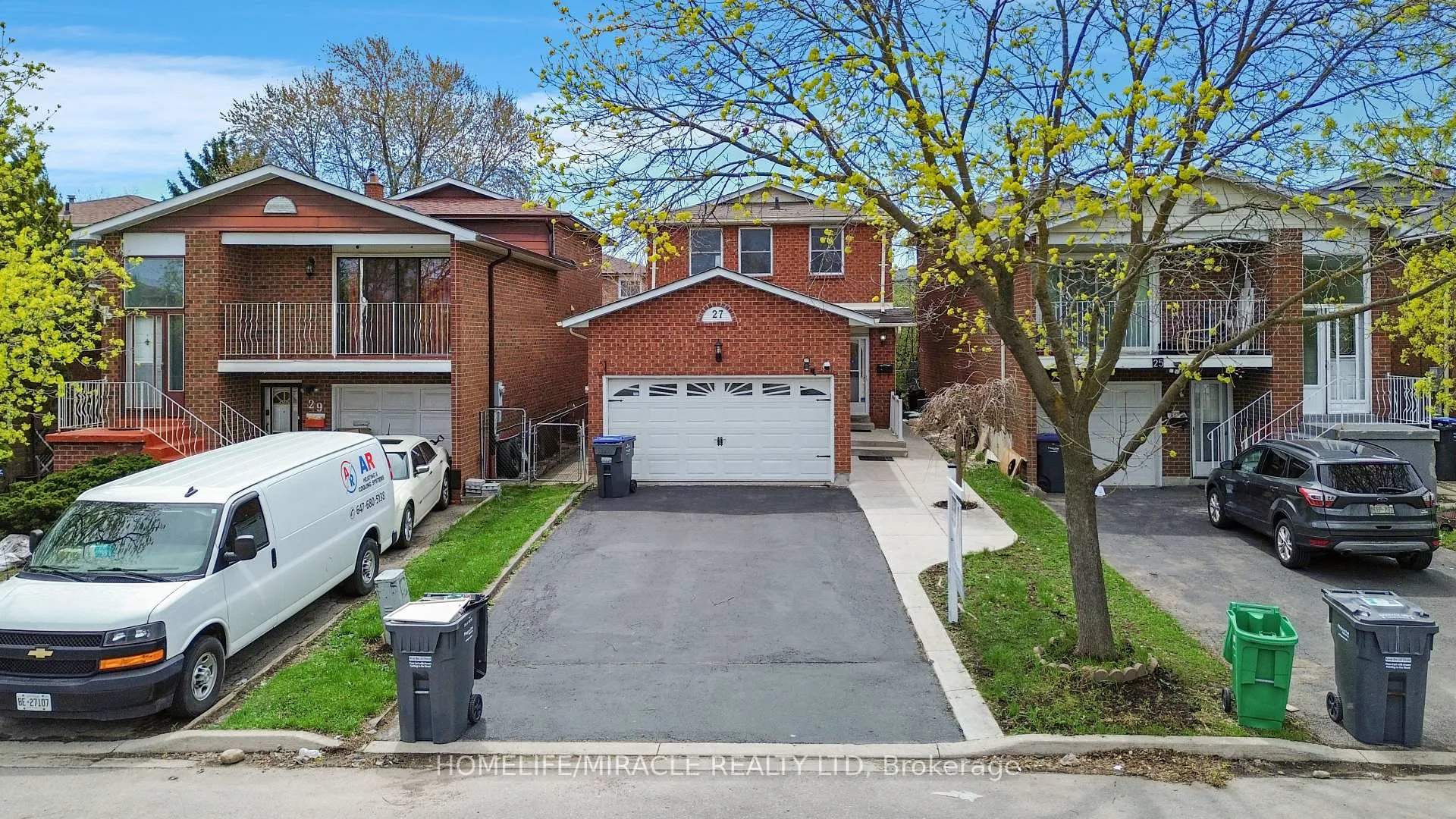 Photo 1 of 27 Deerpark Crescent S, Brampton, Brampton West — HOMEH