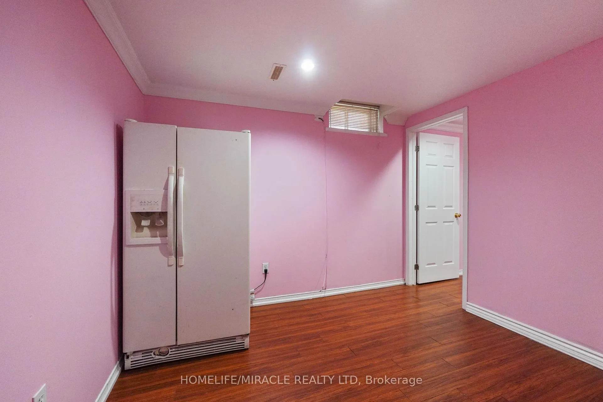 Photo 31 of 27 Deerpark Crescent S, Brampton, Brampton West — HOMEH