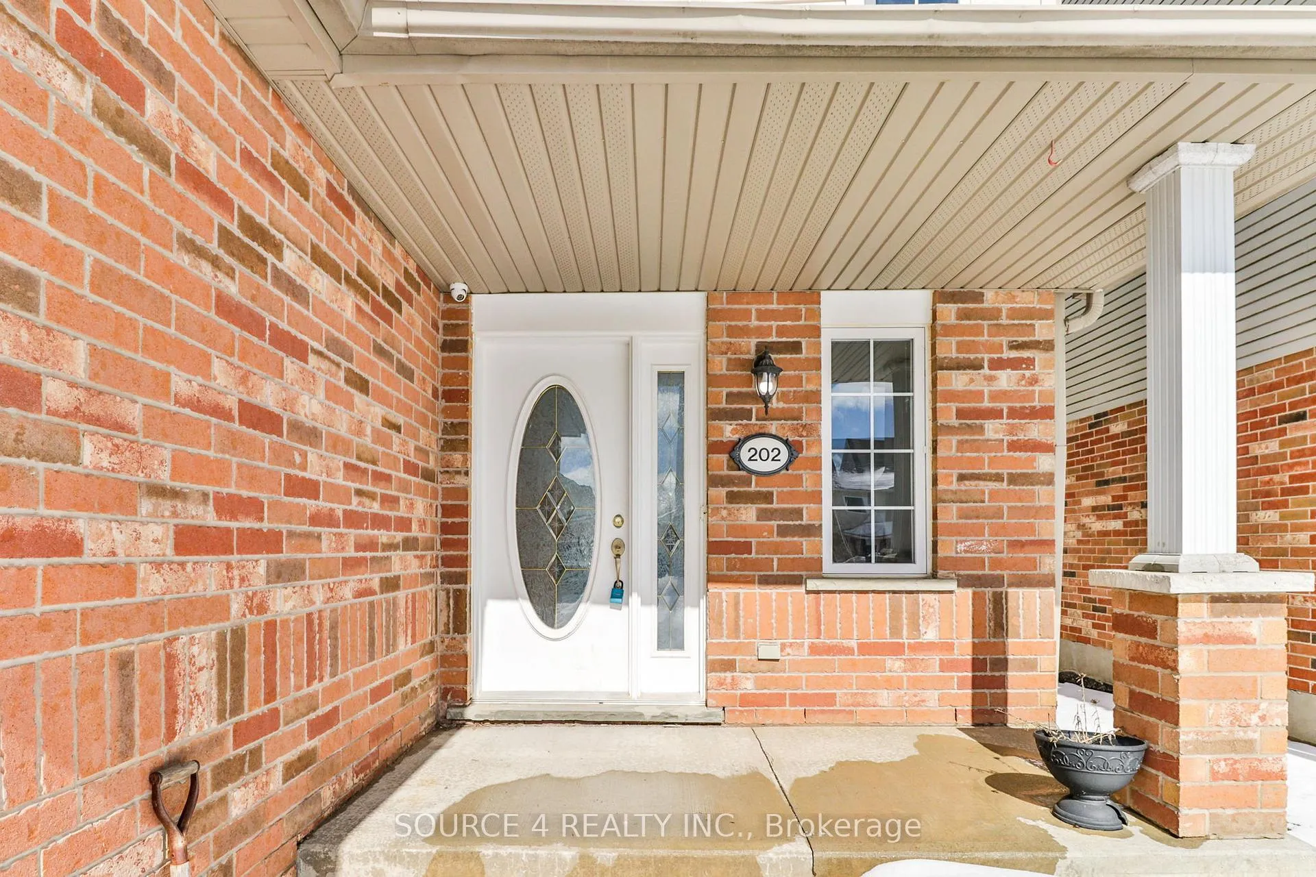 Photo 3 of 202 Franklyn Street, Shelburne — HOMEH