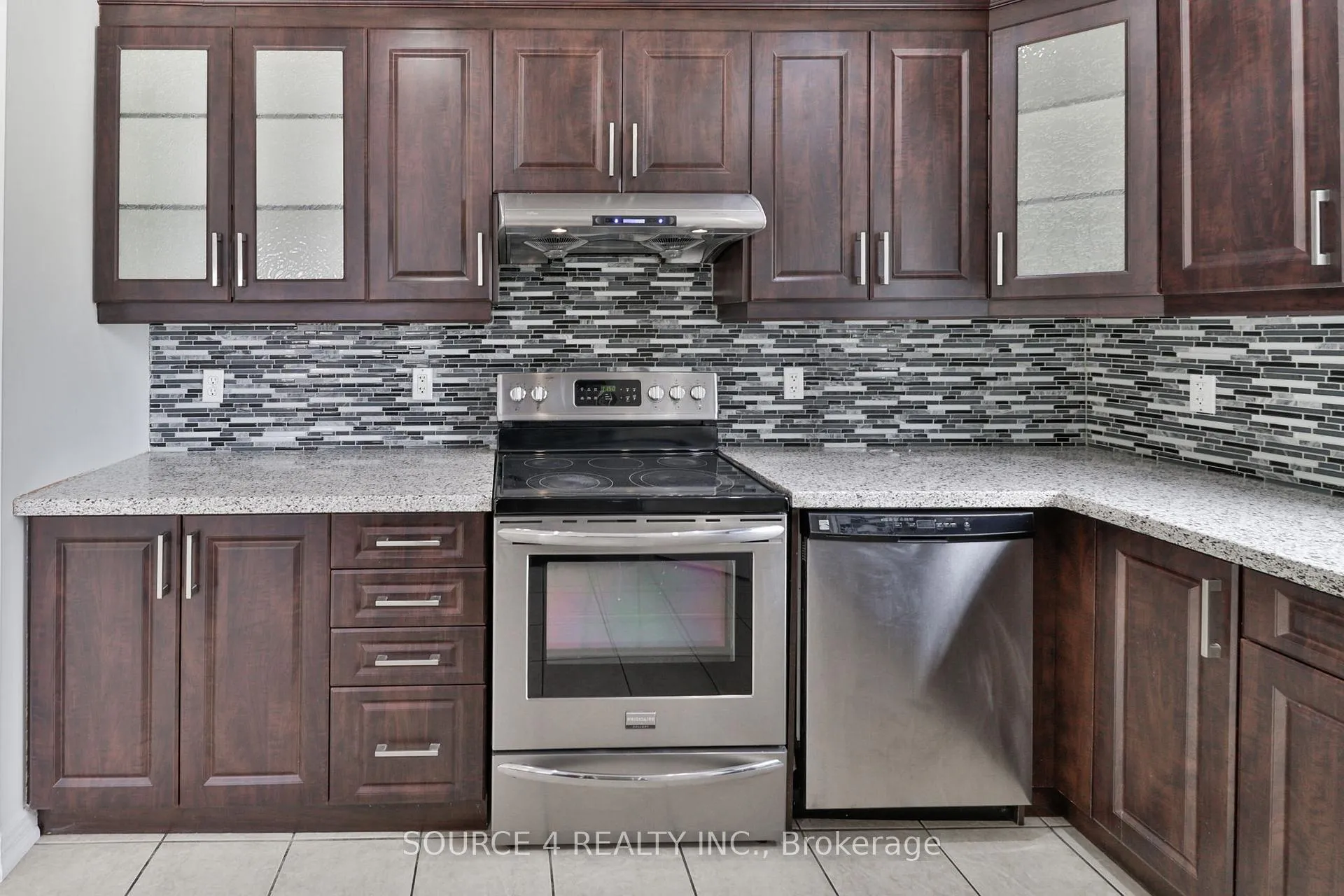 Photo 8 of 202 Franklyn Street, Shelburne — HOMEH