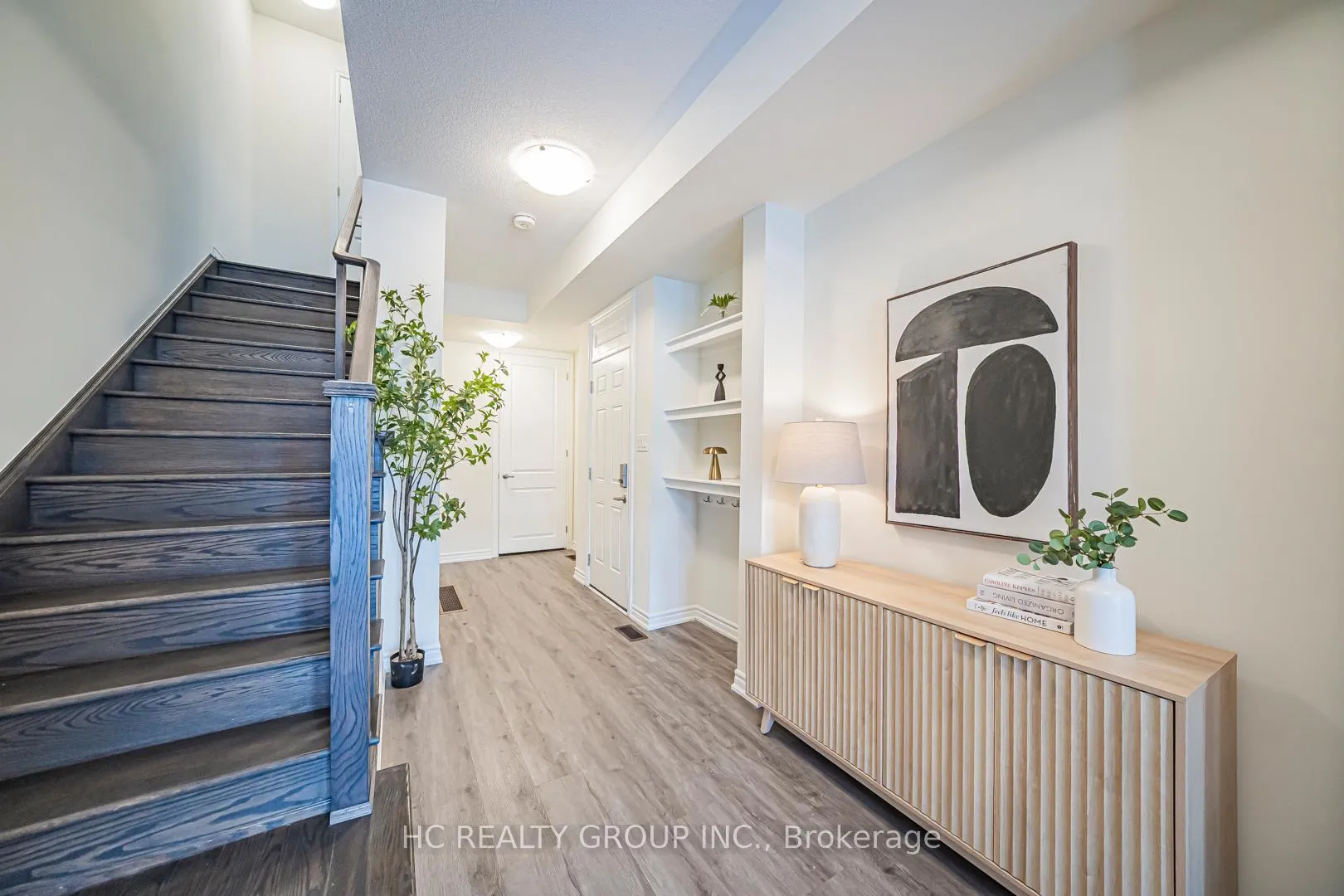 Photo 5 of 82 Thomas Frisby Jr Crescent, Markham, Victoria Square — HOMEH