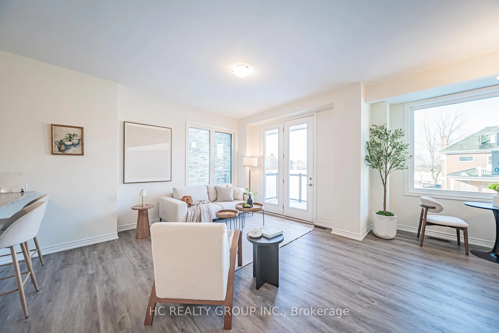 Photo 9 of 82 Thomas Frisby Jr Crescent, Markham, Victoria Square — HOMEH