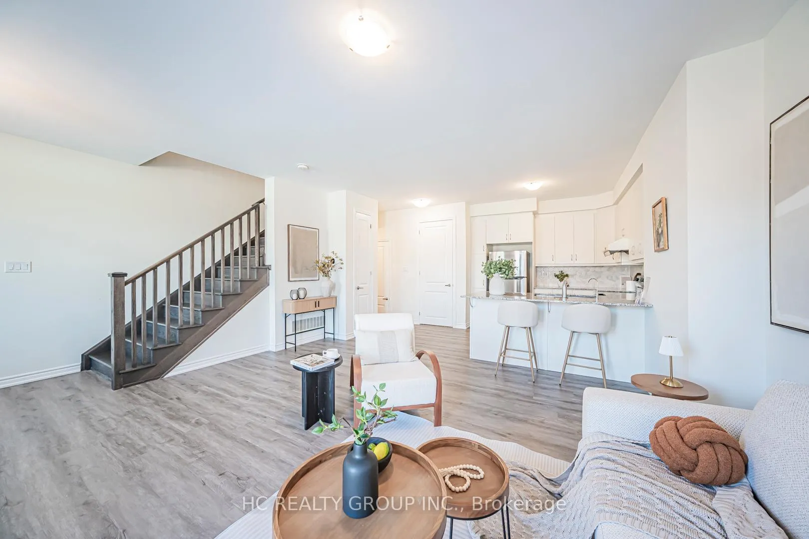 Photo 13 of 82 Thomas Frisby Jr Crescent, Markham, Victoria Square — HOMEH