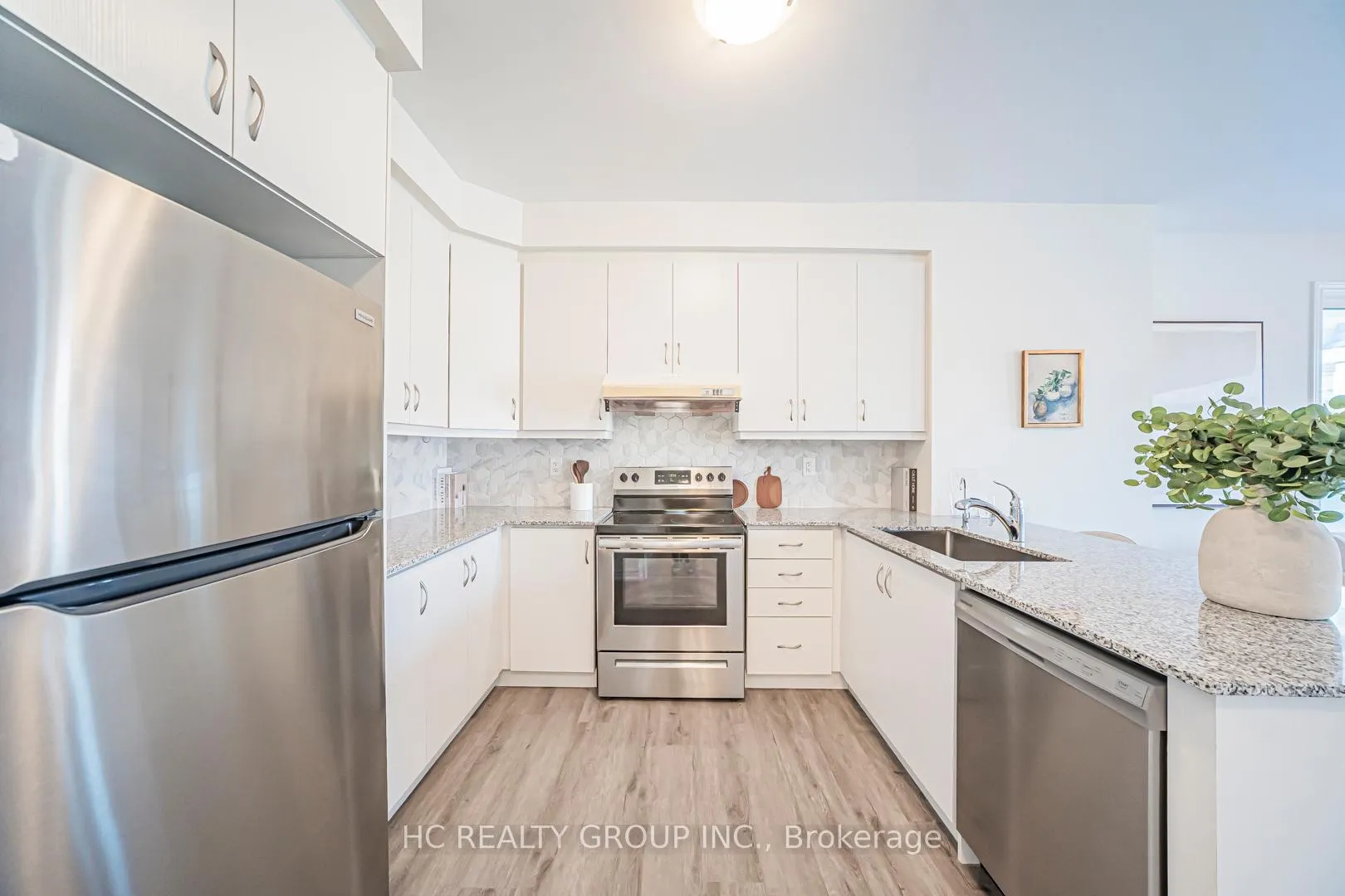 Photo 17 of 82 Thomas Frisby Jr Crescent, Markham, Victoria Square — HOMEH