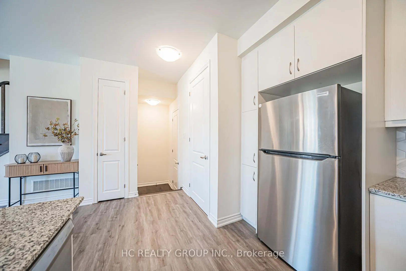 Photo 21 of 82 Thomas Frisby Jr Crescent, Markham, Victoria Square — HOMEH