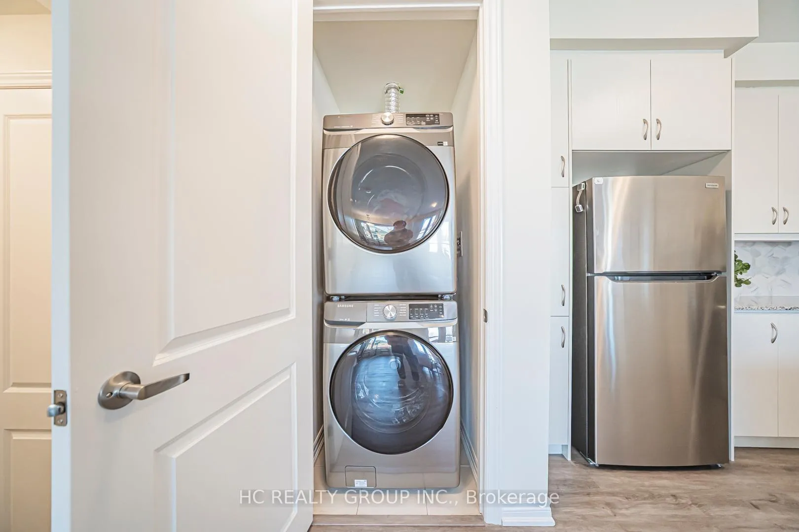 Photo 22 of 82 Thomas Frisby Jr Crescent, Markham, Victoria Square — HOMEH