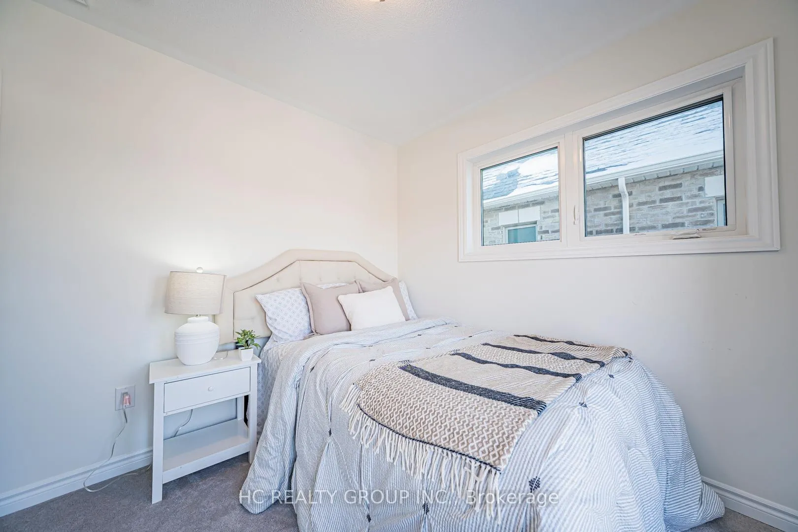 Photo 33 of 82 Thomas Frisby Jr Crescent, Markham, Victoria Square — HOMEH