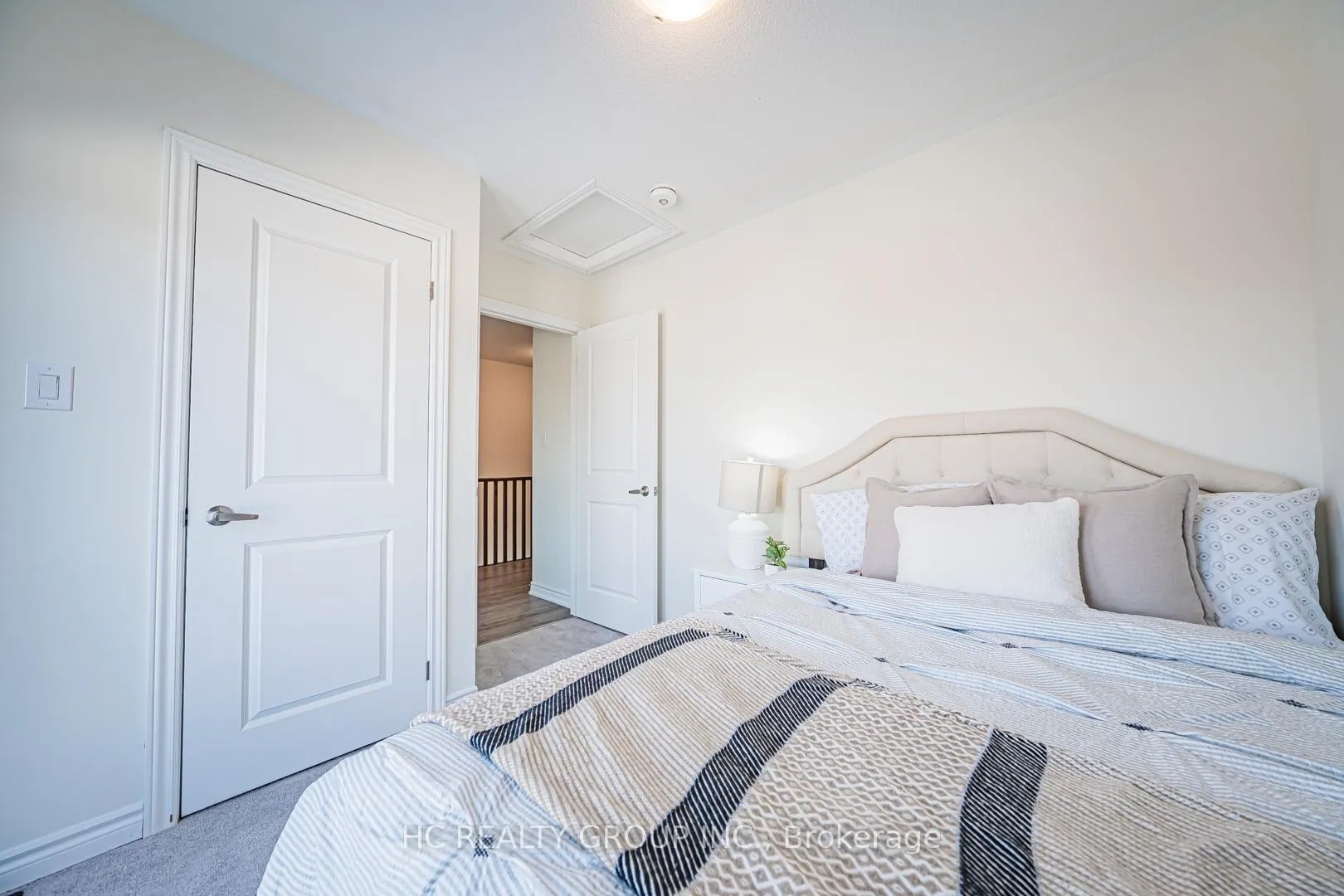 Photo 34 of 82 Thomas Frisby Jr Crescent, Markham, Victoria Square — HOMEH
