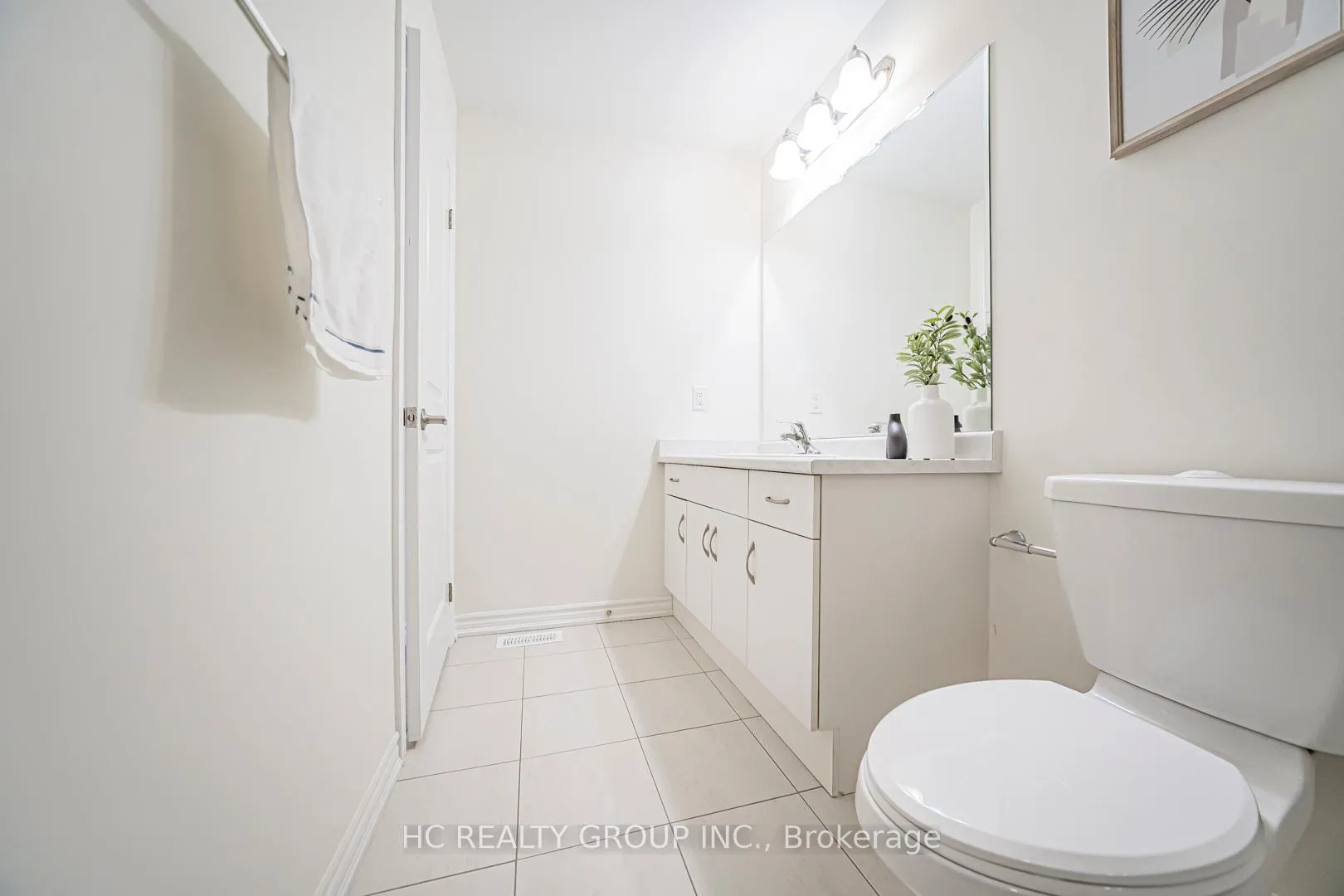 Photo 42 of 82 Thomas Frisby Jr Crescent, Markham, Victoria Square — HOMEH