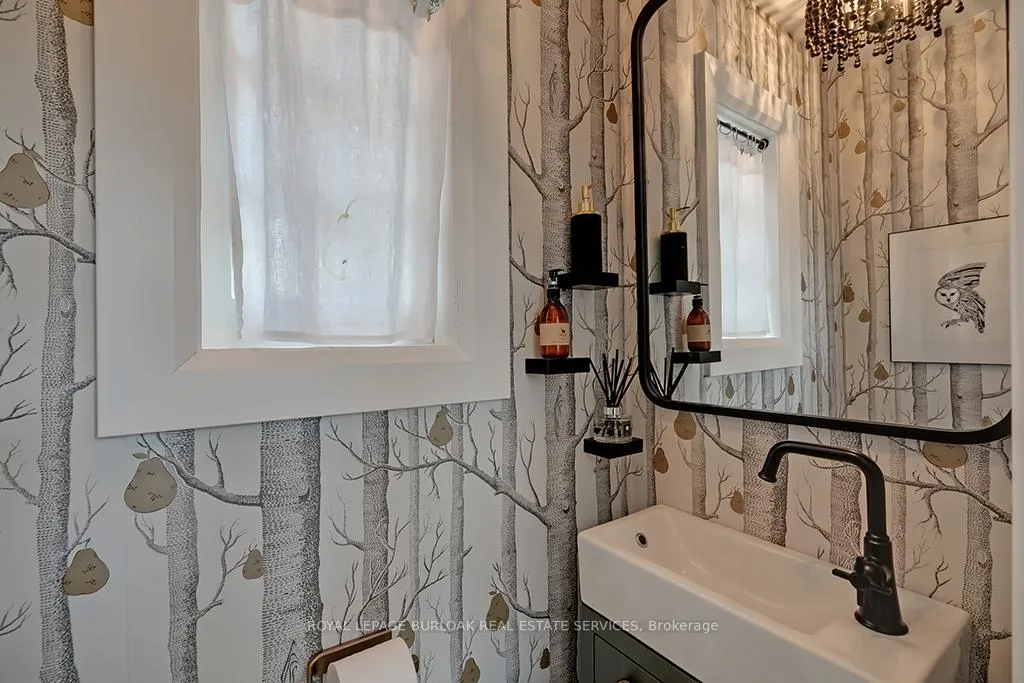 Photo 19 of 1060 Mohawk Road, Burlington, LaSalle — HOMEH