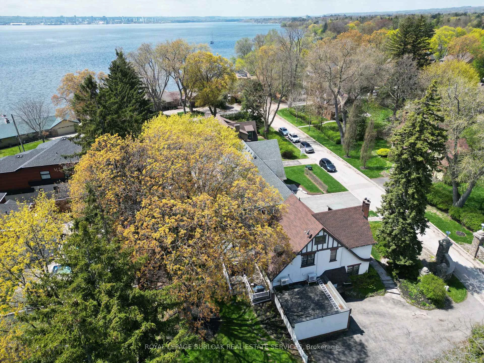 Photo 40 of 1060 Mohawk Road, Burlington, LaSalle — HOMEH
