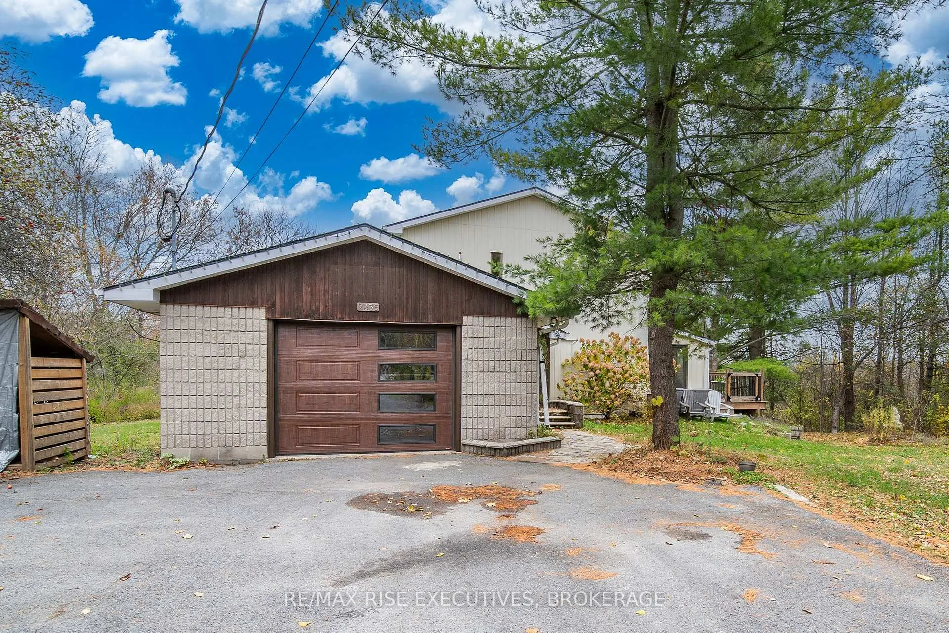 Photo 3 of 2336 Battersea Road, Kingston, City North of 401 — HOMEH