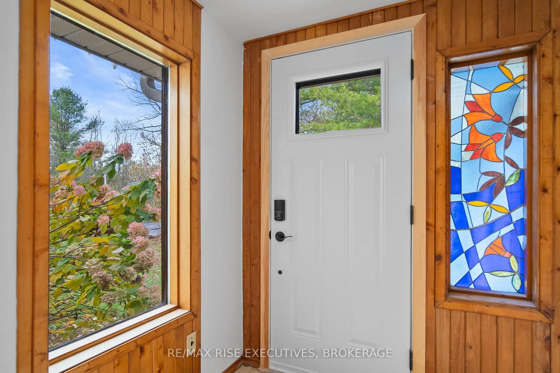 Photo 5 of 2336 Battersea Road, Kingston, City North of 401 — HOMEH