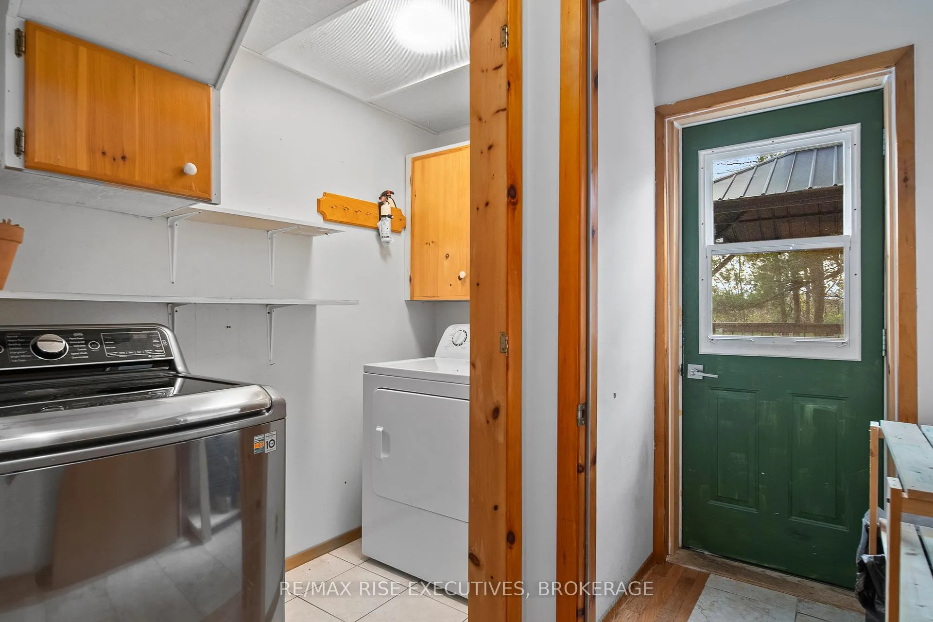 Photo 19 of 2336 Battersea Road, Kingston, City North of 401 — HOMEH