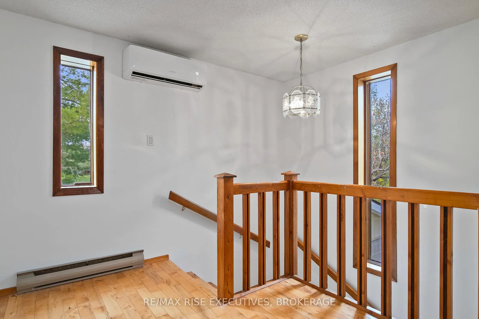 Photo 22 of 2336 Battersea Road, Kingston, City North of 401 — HOMEH