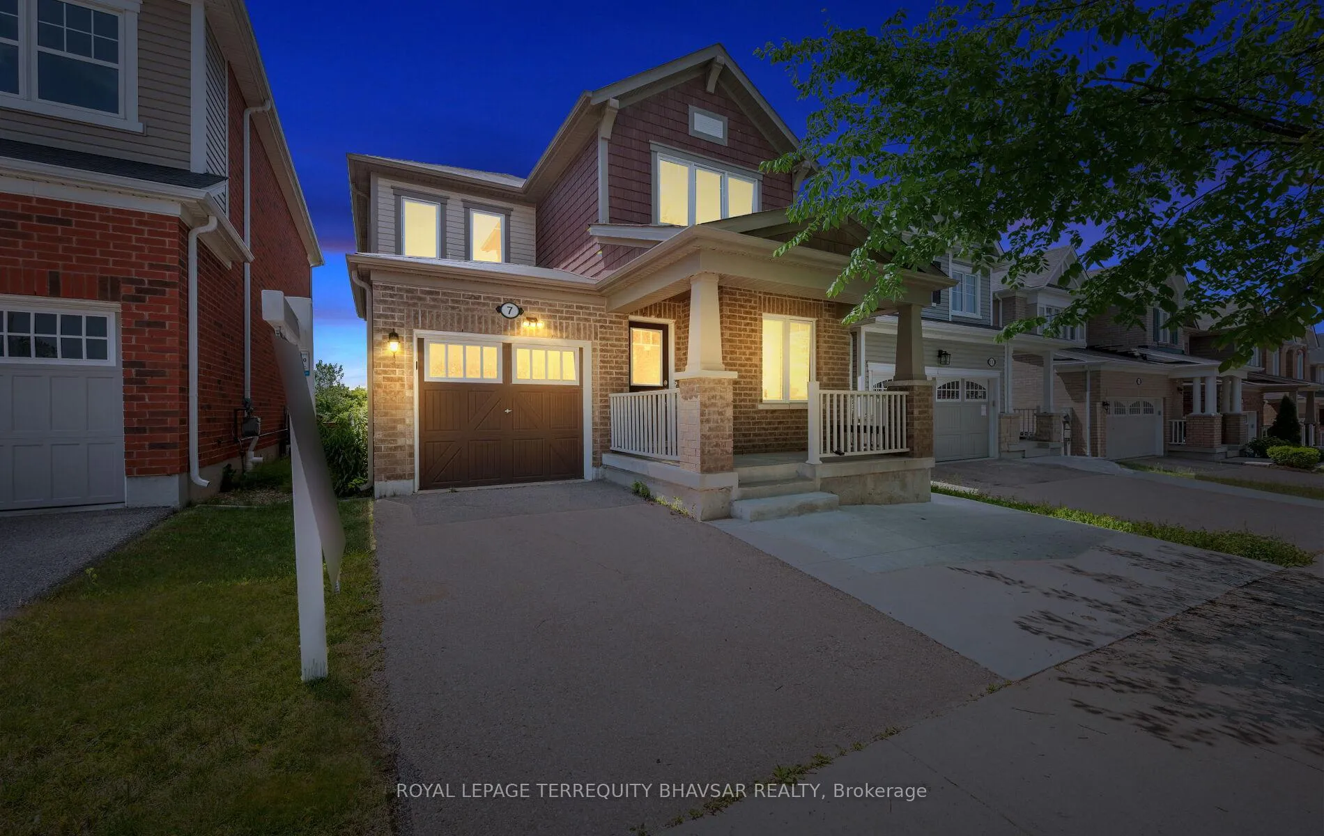 Photo 4 of 7 Shoreacres Drive, Kitchener, Rosenburg — HOMEH