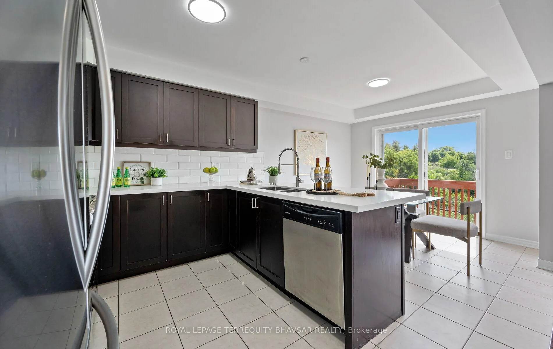 Photo 18 of 7 Shoreacres Drive, Kitchener, Rosenburg — HOMEH