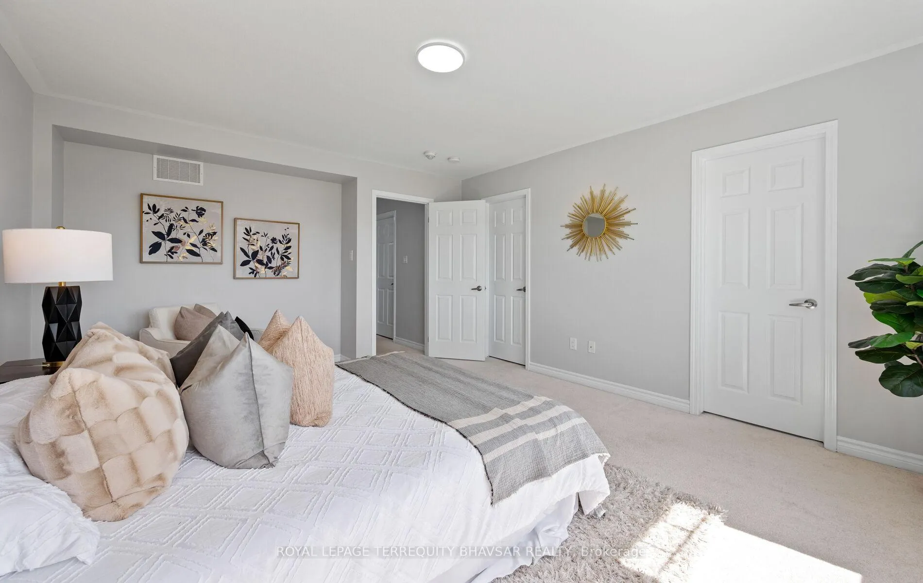 Photo 24 of 7 Shoreacres Drive, Kitchener, Rosenburg — HOMEH