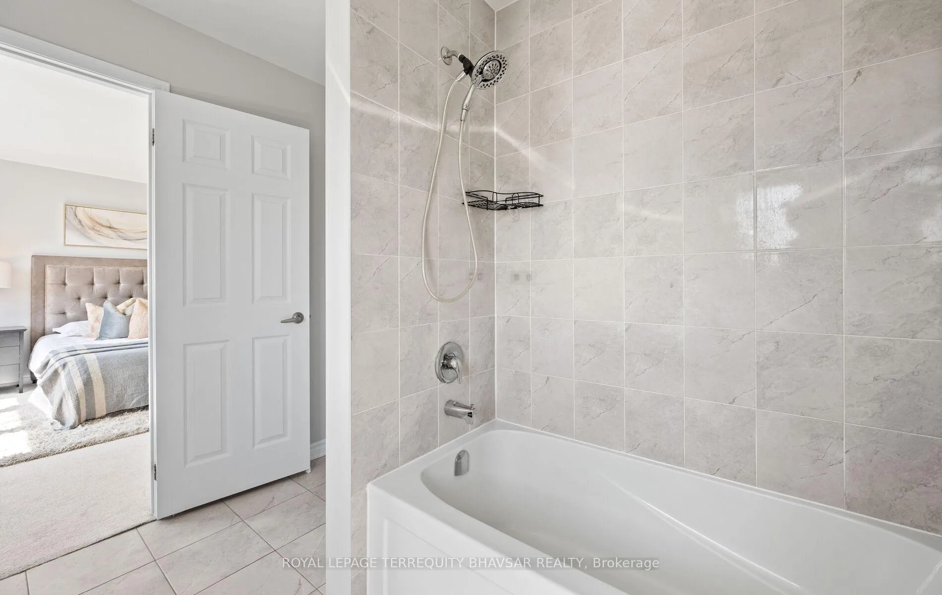 Photo 27 of 7 Shoreacres Drive, Kitchener, Rosenburg — HOMEH