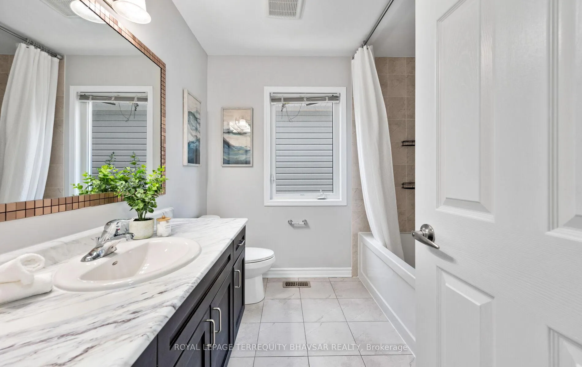 Photo 33 of 7 Shoreacres Drive, Kitchener, Rosenburg — HOMEH