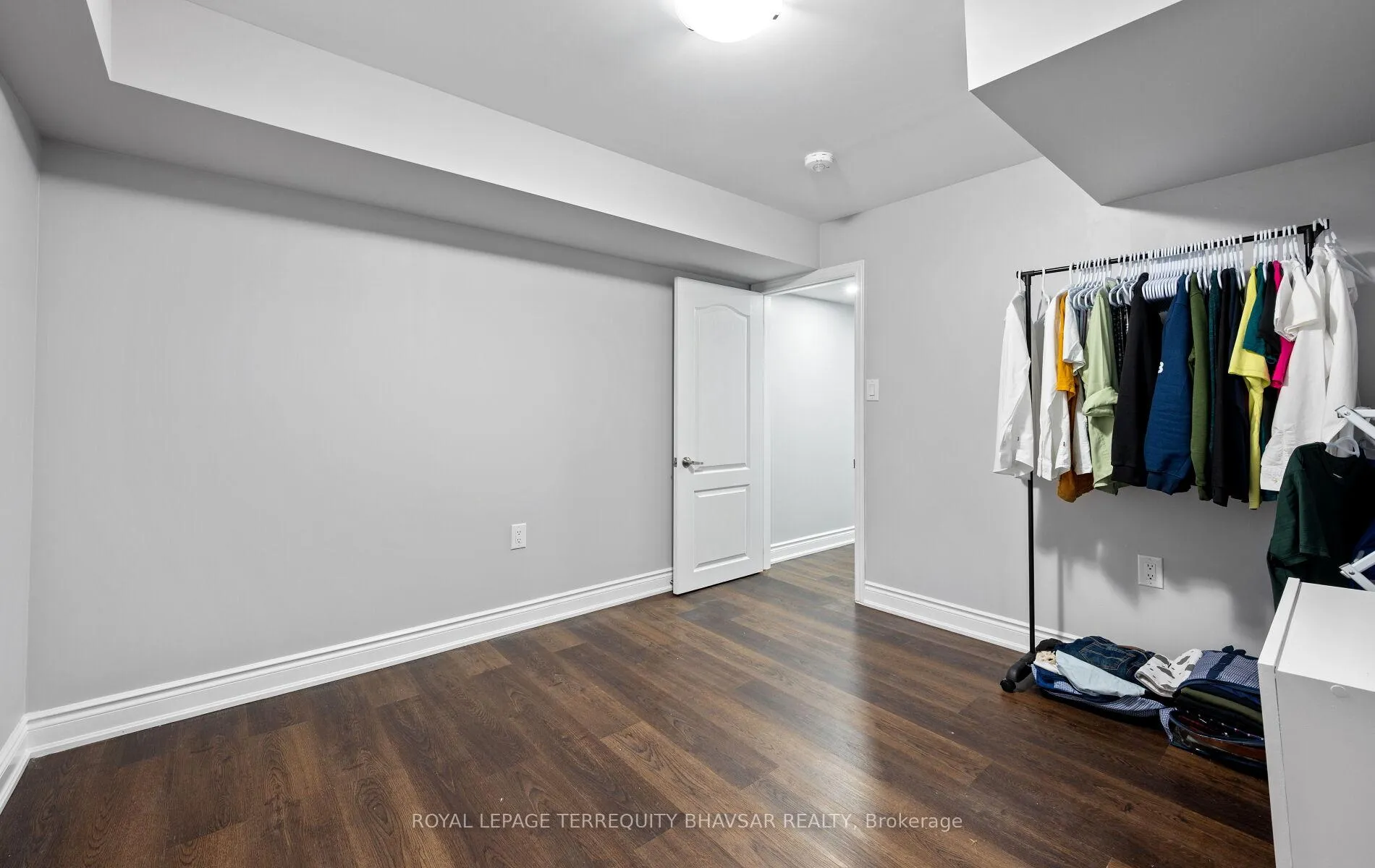 Photo 42 of 7 Shoreacres Drive, Kitchener, Rosenburg — HOMEH
